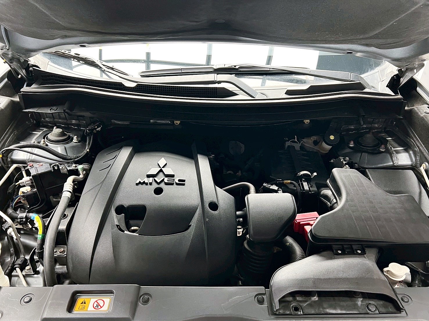 全台到府賞車 2018 Mitsubishi Outlander 五人座安全型『小李經理』元禾國際車業/中古車/促銷中  第15張相片