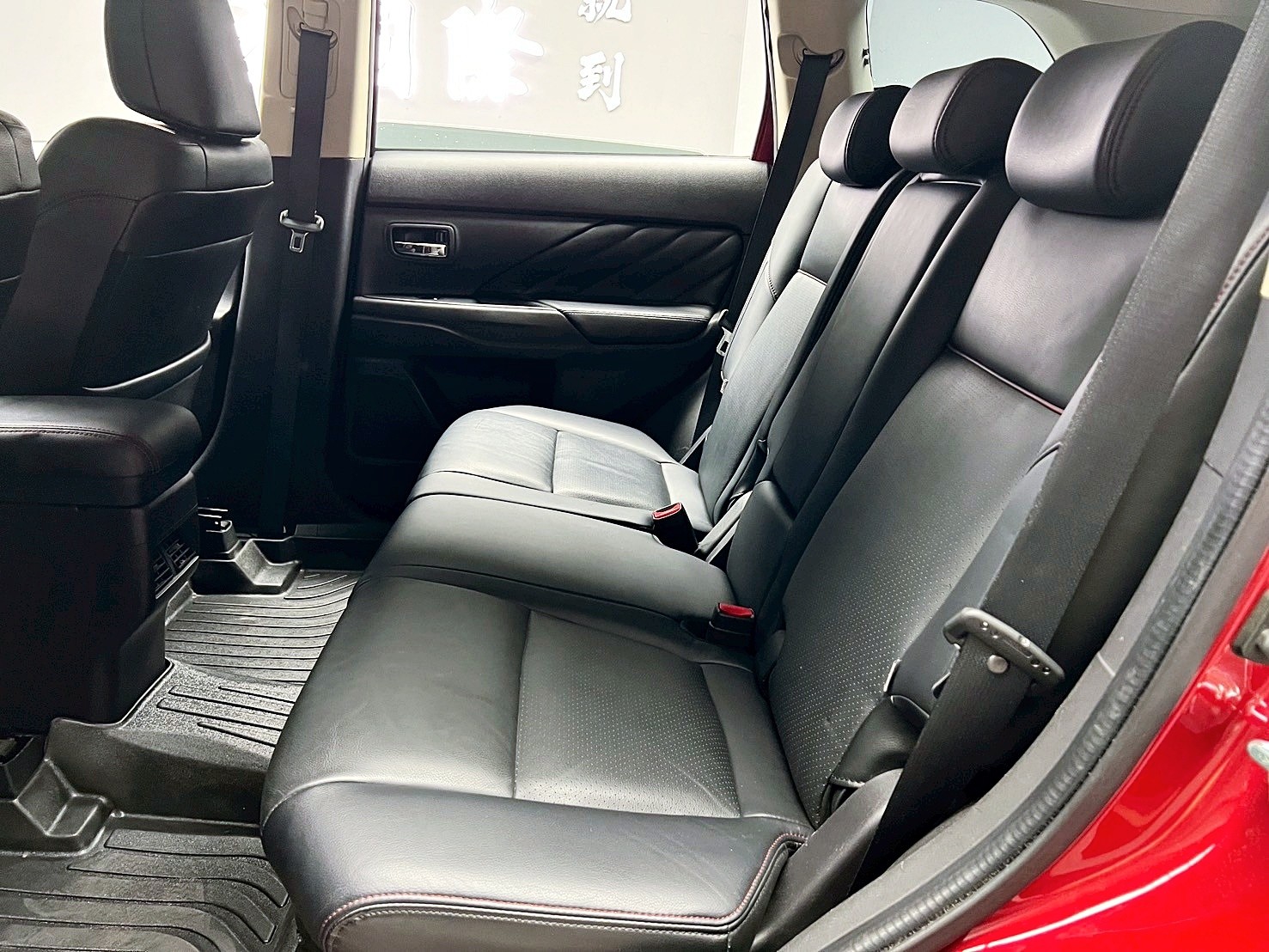 全台到府賞車 2018 Mitsubishi Outlander 五人座安全型『小李經理』元禾國際車業/中古車/促銷中  第13張相片