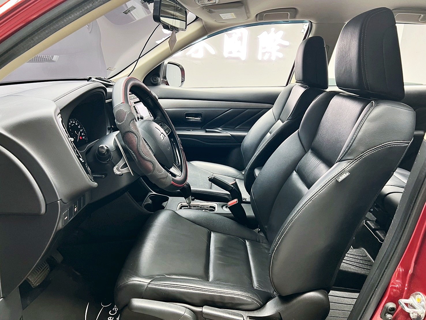 全台到府賞車 2018 Mitsubishi Outlander 五人座安全型『小李經理』元禾國際車業/中古車/促銷中  第14張相片