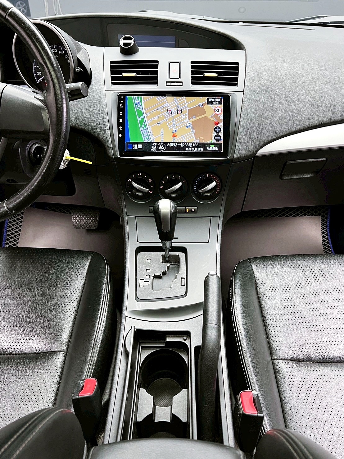 全台到府賞車 2013 Mazda3 5D 尊貴型『小李經理』元禾國際車業/中古車/促銷中  第8張相片