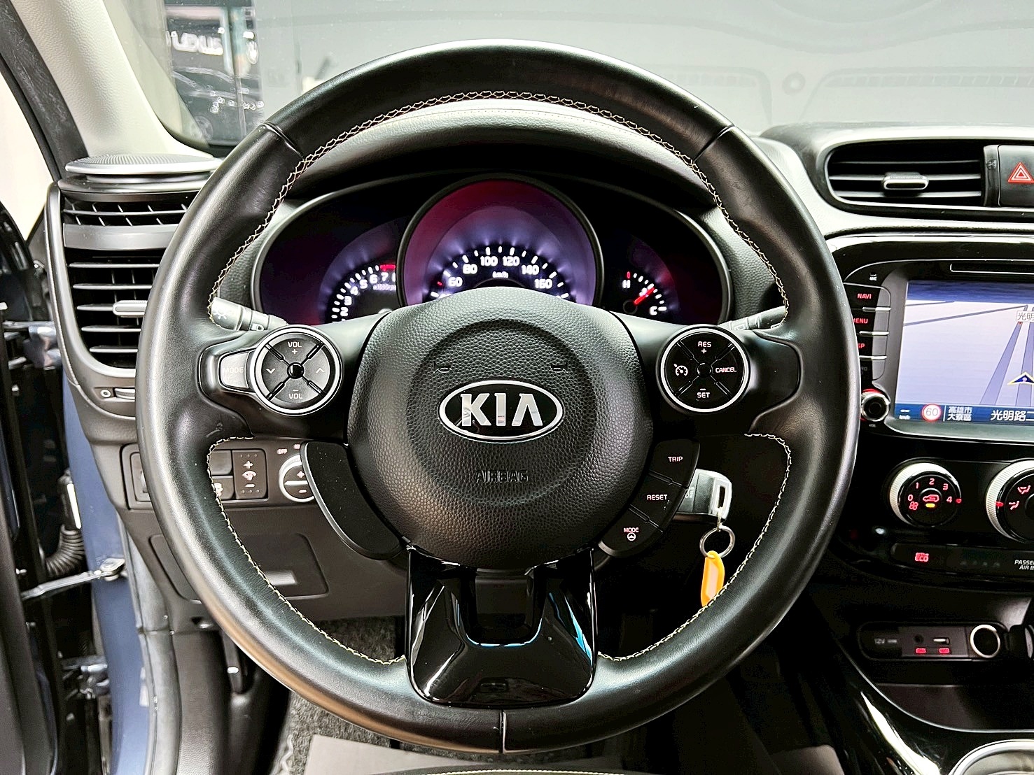 全台到府賞車 2016 Kia Soul 酷勁版『小李經理』元禾國際車業/中古車/促銷中  第7張相片