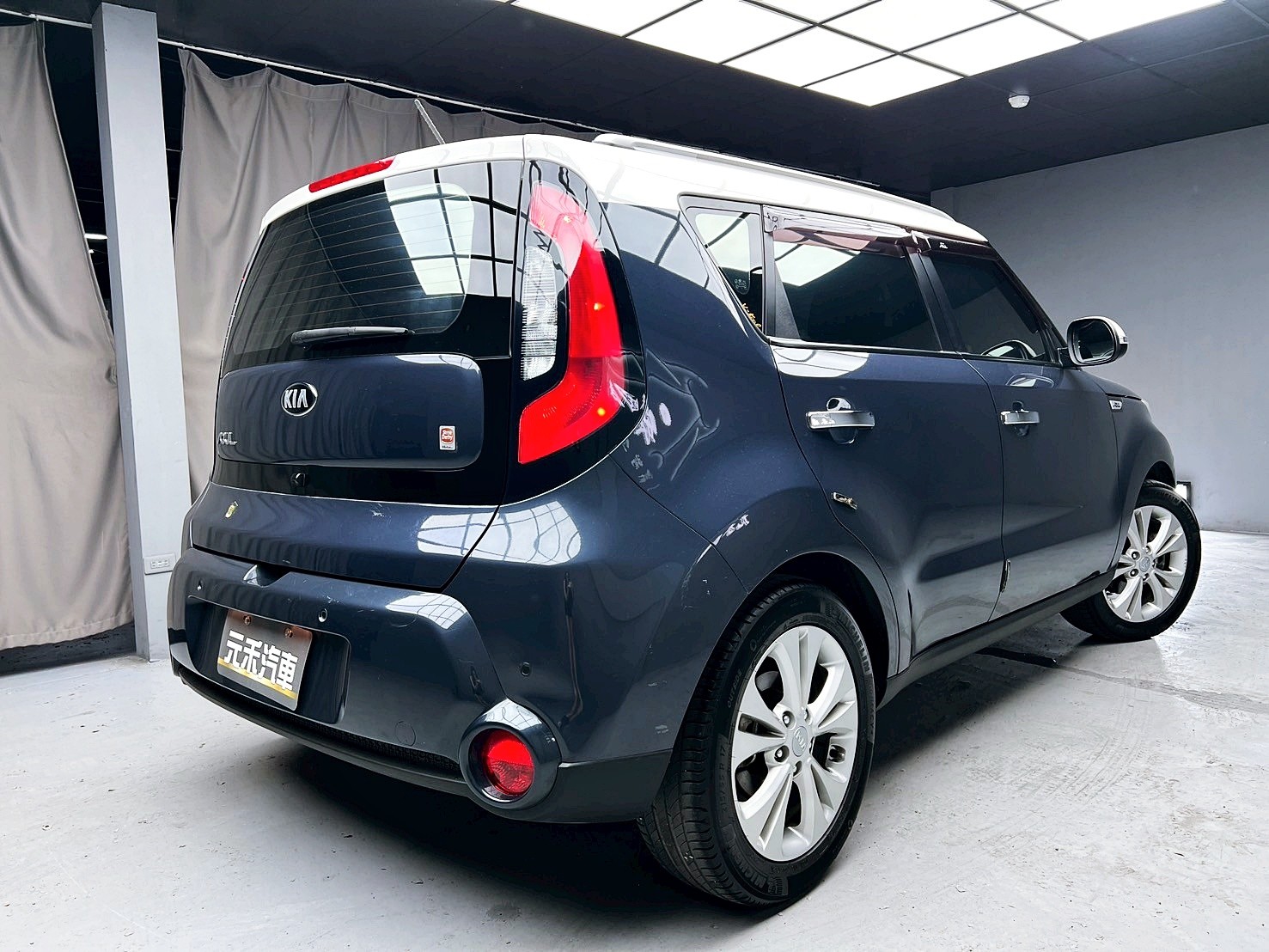 全台到府賞車 2016 Kia Soul 酷勁版『小李經理』元禾國際車業/中古車/促銷中  第16張相片