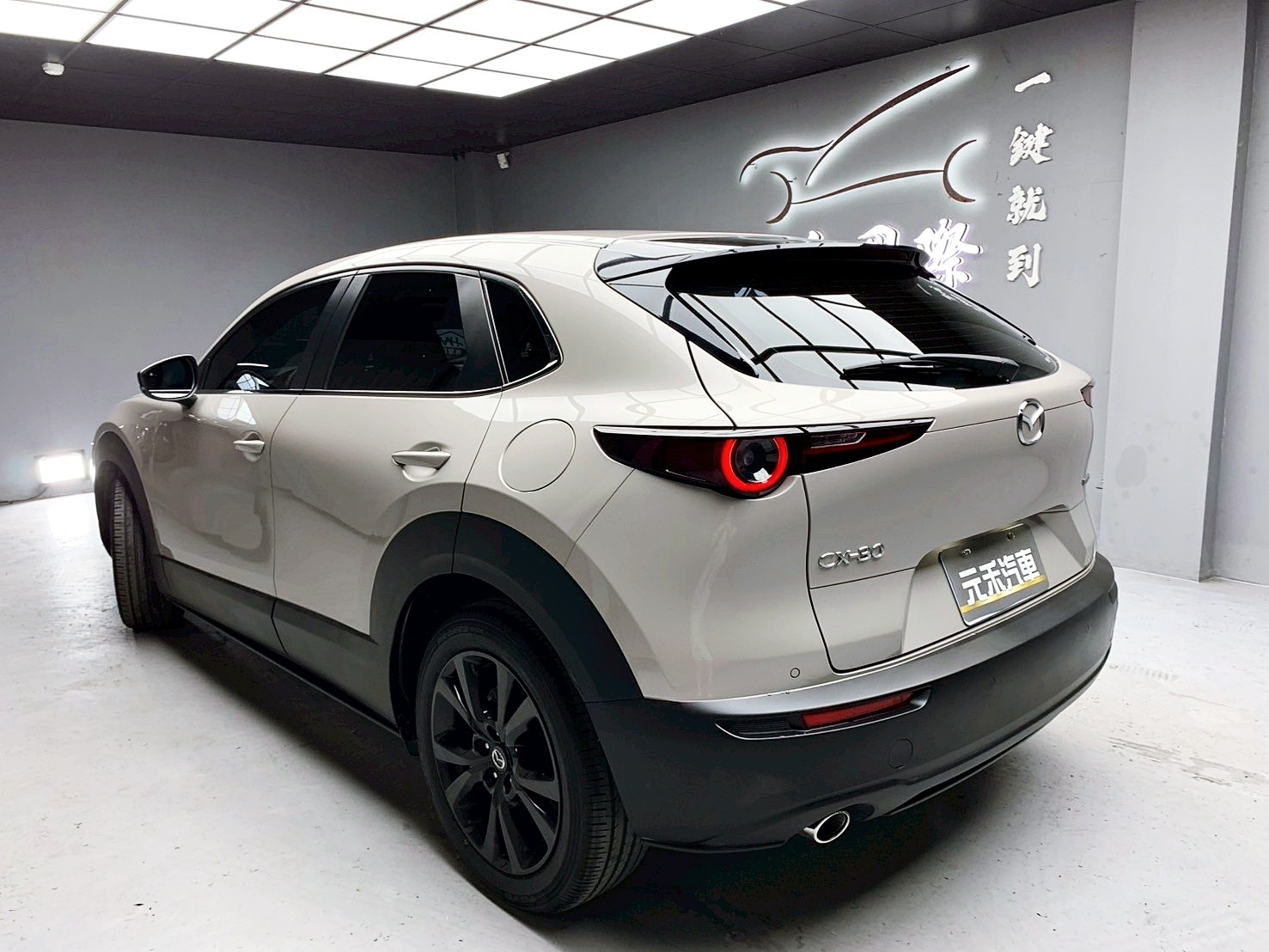 全台到府賞車 2021/22 Mazda CX30 20S Carbon Edition『小李經理』元禾國際車業/中古車/促銷中  第3張相片