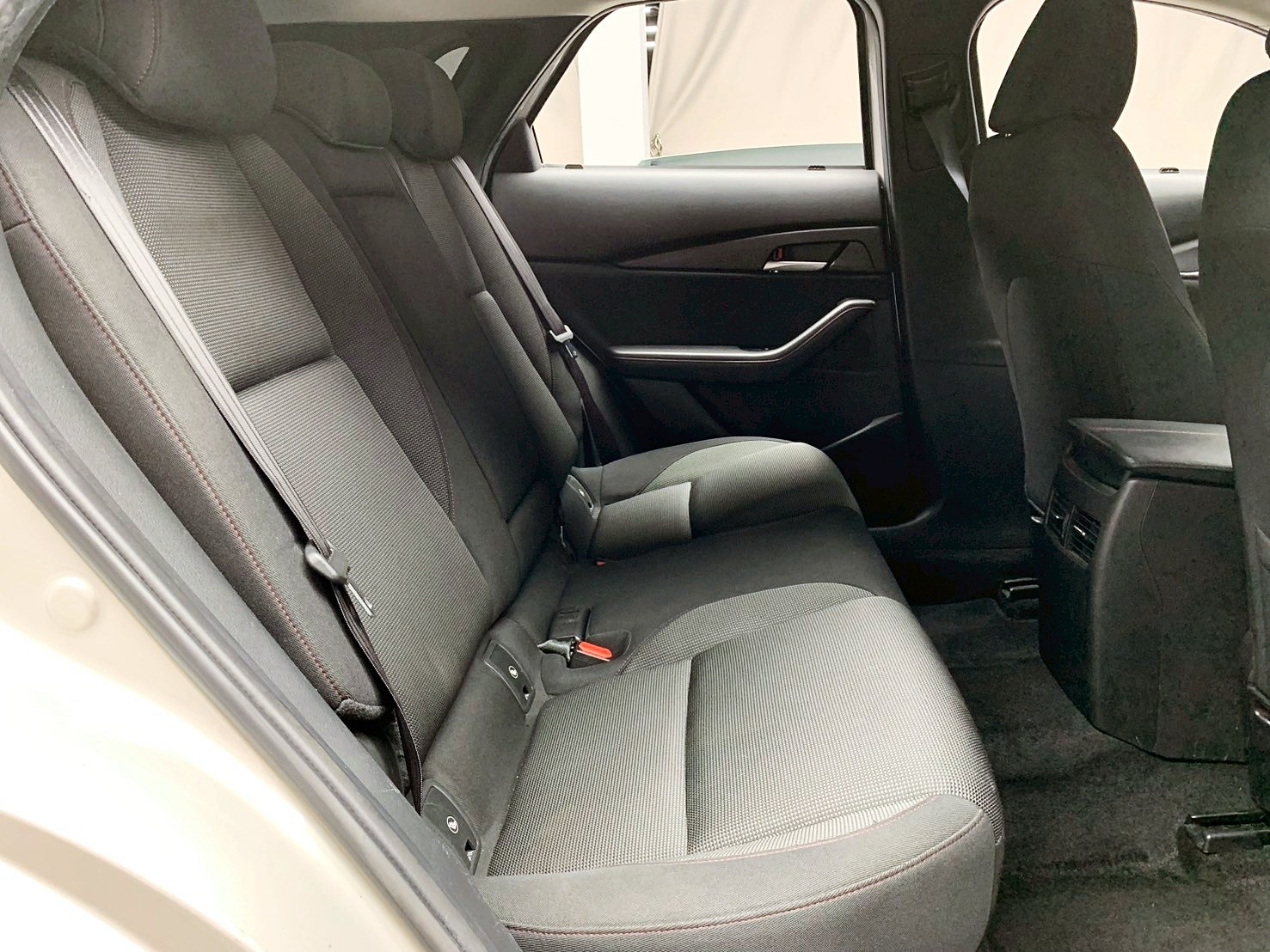 全台到府賞車 2021/22 Mazda CX30 20S Carbon Edition『小李經理』元禾國際車業/中古車/促銷中  第13張相片