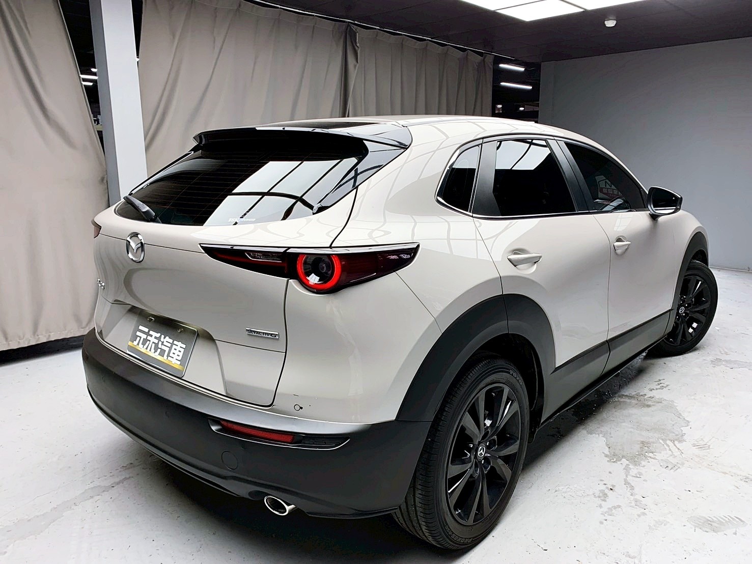 全台到府賞車 2021/22 Mazda CX30 20S Carbon Edition『小李經理』元禾國際車業/中古車/促銷中  第18張相片