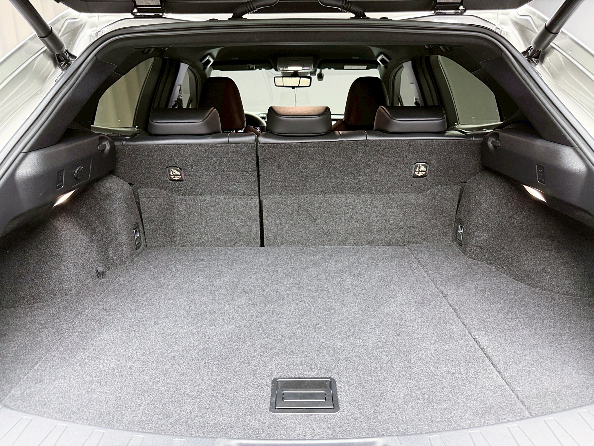 全台到府賞車 2023 Lexus UX250h 豪華版『小李經理』元禾國際車業/中古車/促銷中  第17張相片