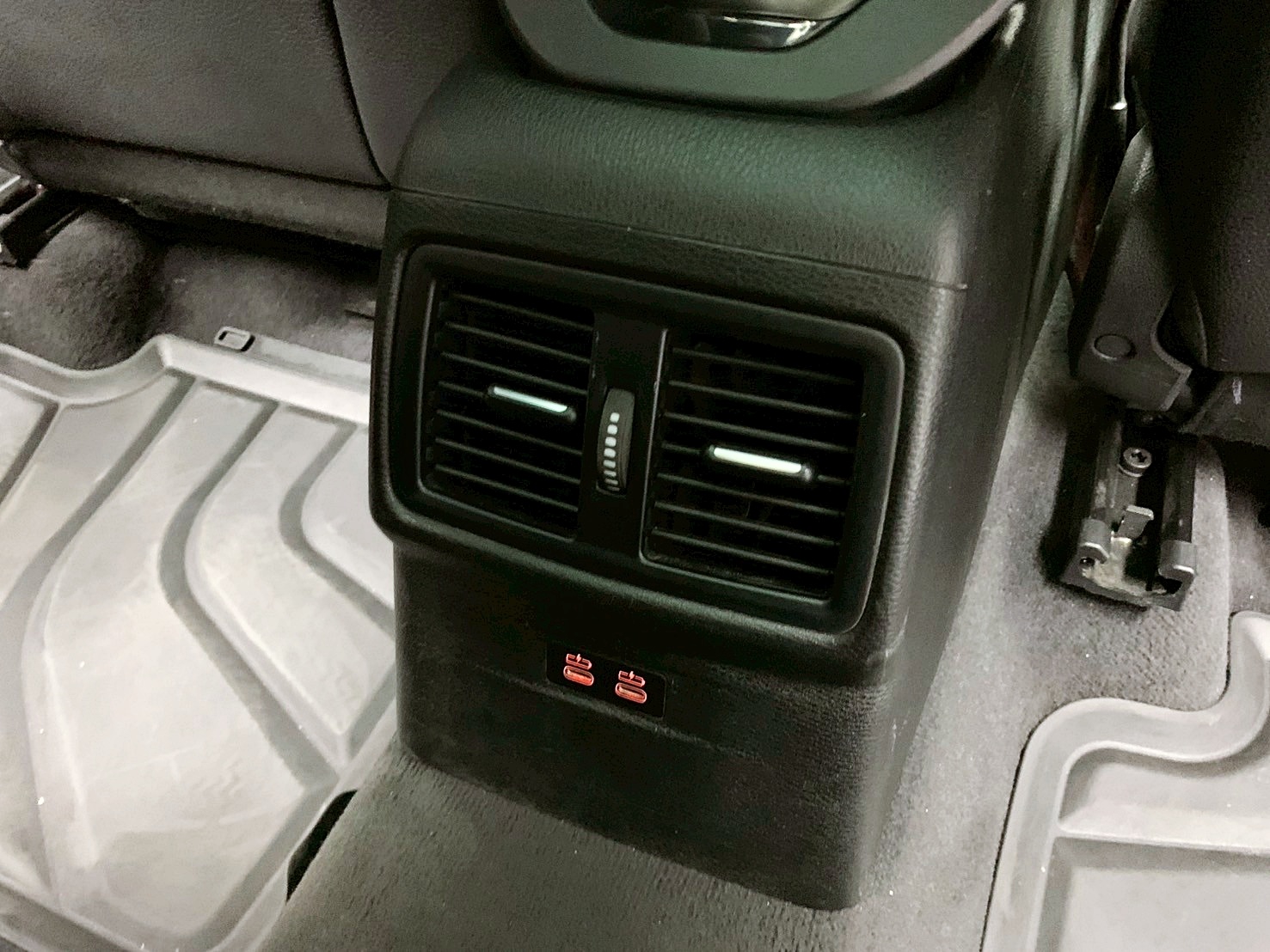 全台到府賞車 2019 BMW X2 M35i F39型『小李經理』元禾國際車業/中古車/促銷中  第11張相片