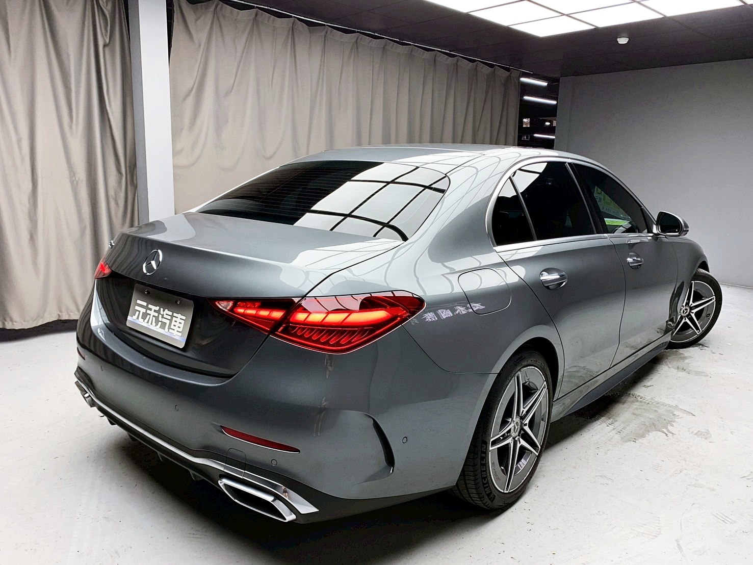 全台到府賞車 2022/23 Benz C200 Sedan AMG Line W206型『小李經理』元禾國際車業/中古車/促銷中  第17張相片