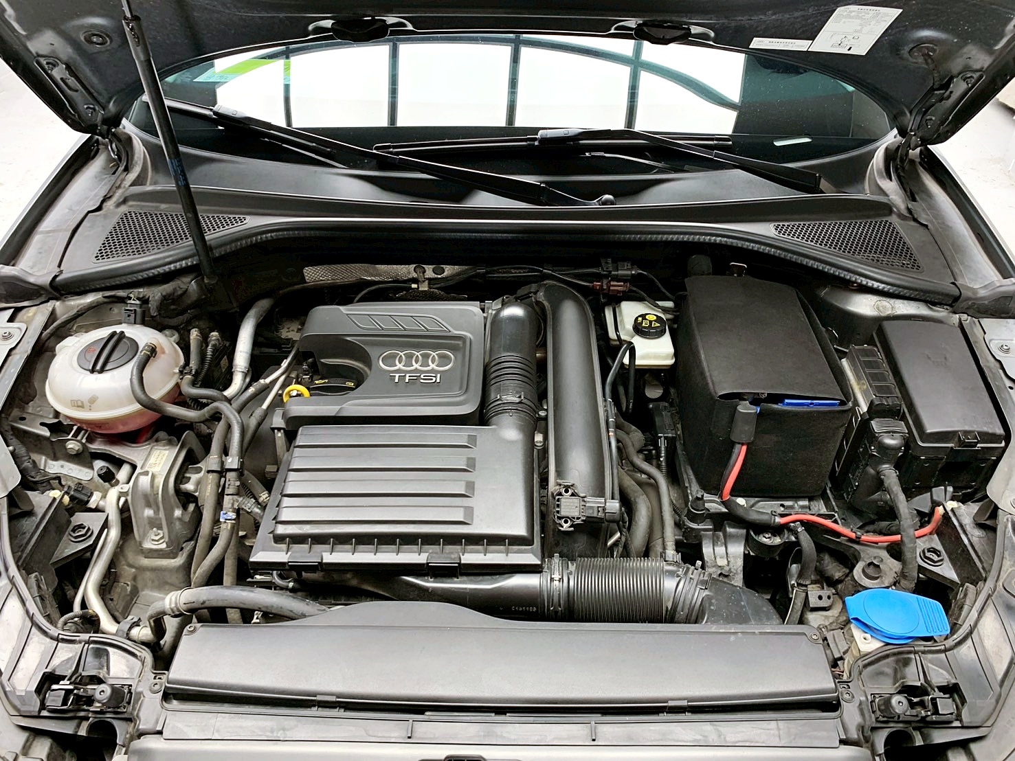 全台到府賞車 2014/15 Audi A3 Sportback 35TFSI COD『小李經理』元禾國際車業/中古車/促銷中  第16張相片