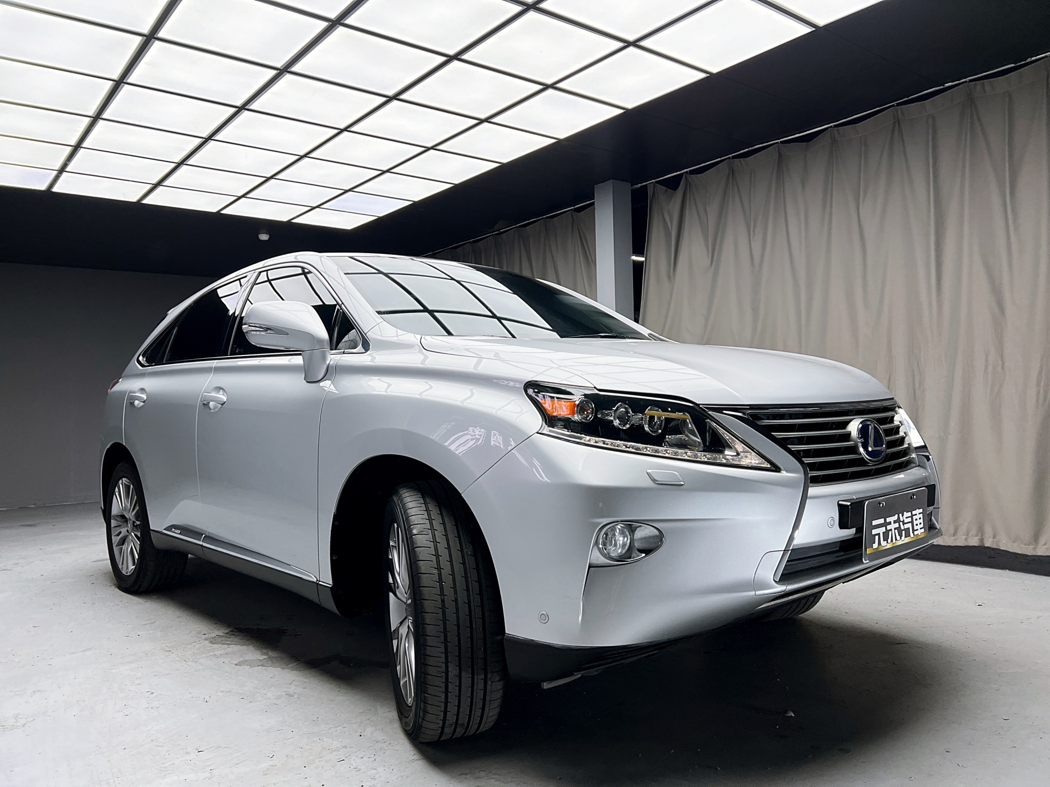 全台到府賞車 2013/14 Lexus RX450h 頂級版『小李經理』元禾國際車業/中古車/促銷中  第19張相片