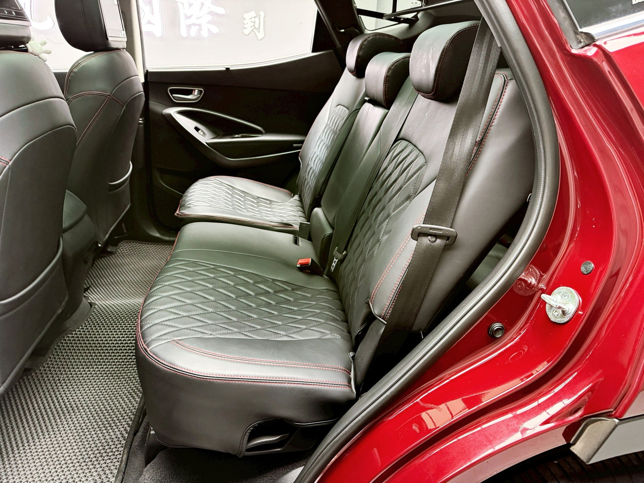 全台到府賞車 2014 Hyundai SantaFe AWD 七人座皇家款『小李經理』元禾國際車業/中古車/促銷中  第6張相片