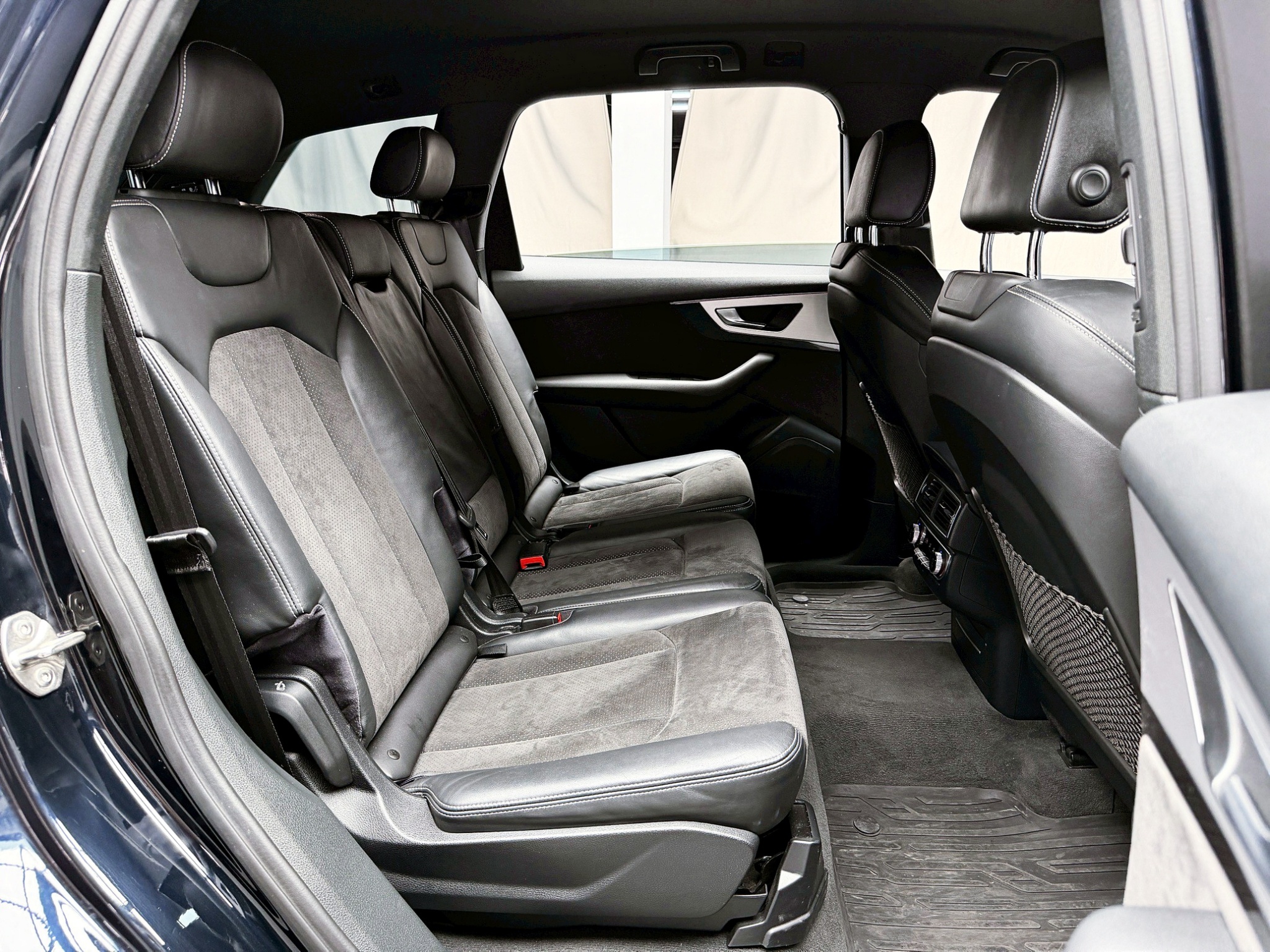 全台到府賞車 2016/17 Audi Q7 45TDI Quattro 七人座『小李經理』元禾國際車業/中古車/促銷中  第14張相片