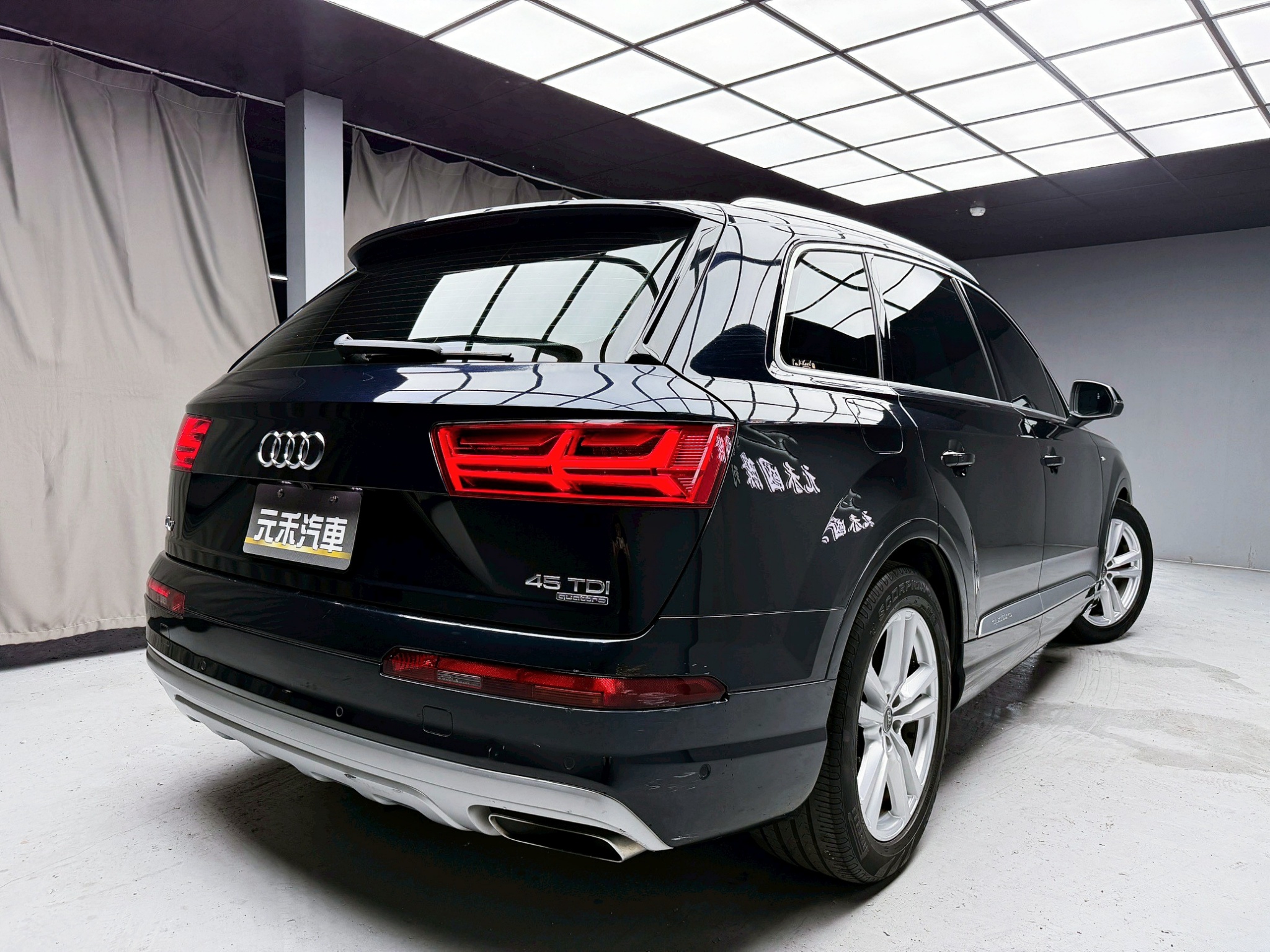 全台到府賞車 2016/17 Audi Q7 45TDI Quattro 七人座『小李經理』元禾國際車業/中古車/促銷中  第19張相片