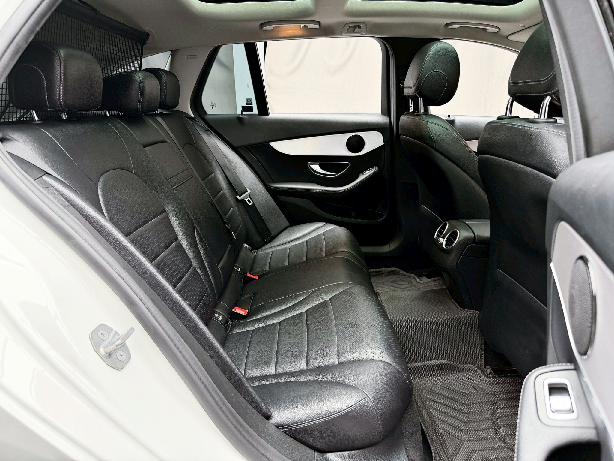 全台到府賞車 2019 Benz C180 Estate S205型『小李經理』元禾國際車業/中古車/促銷中  第14張相片