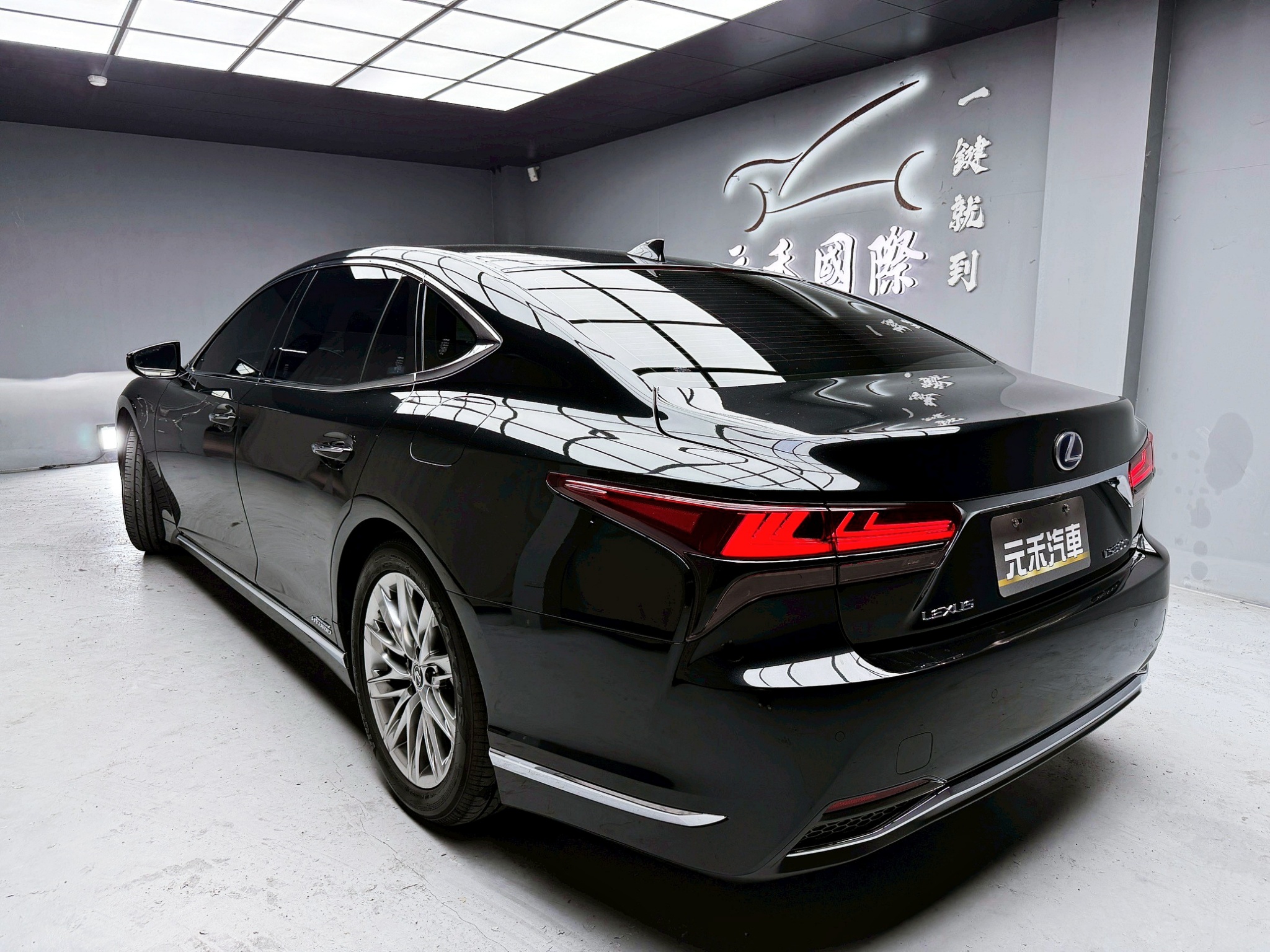 全台到府賞車 2021/22 Lexus LS500h 頂級版『小李經理』元禾國際車業/中古車/促銷中  第3張相片