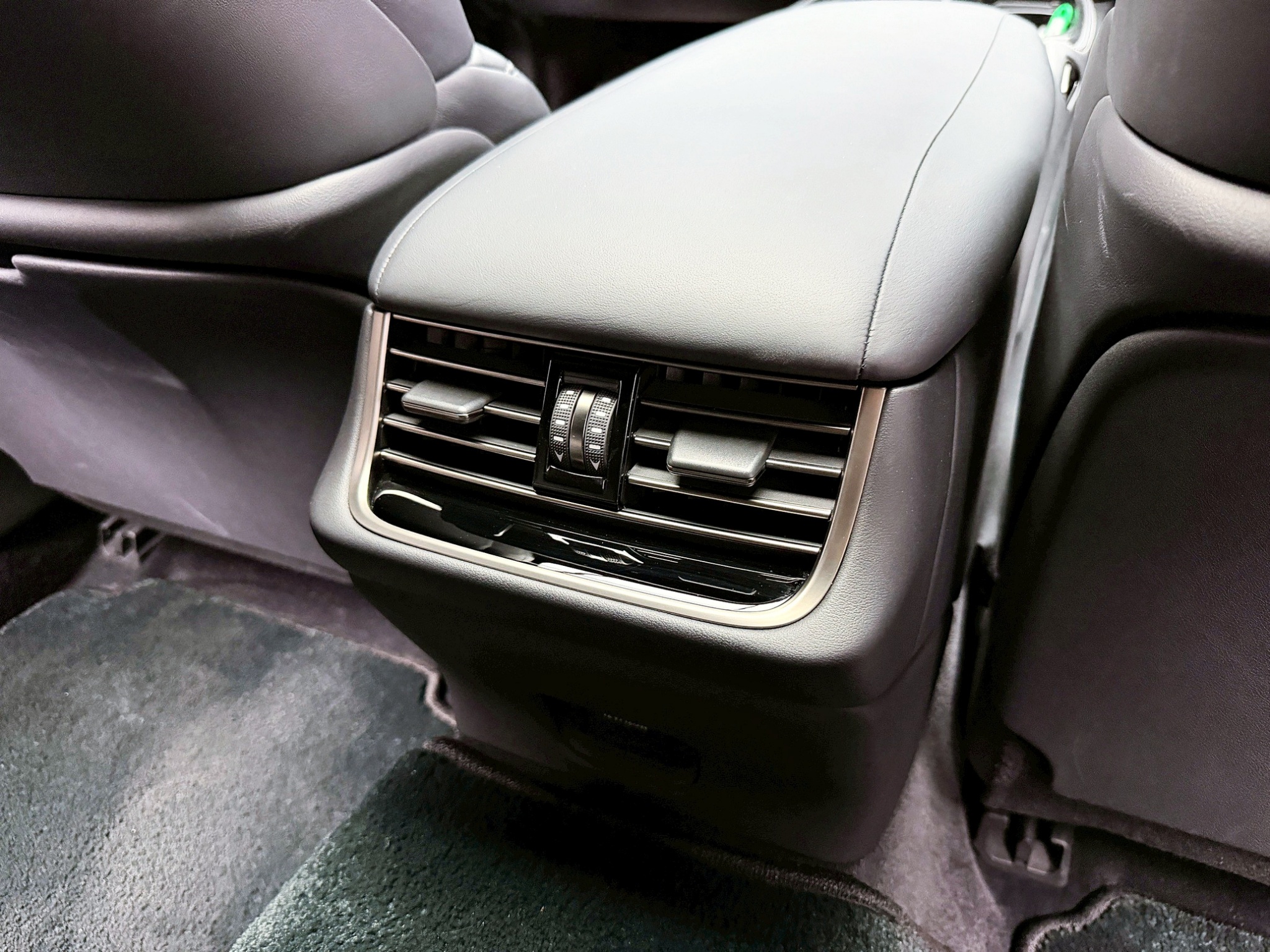 全台到府賞車 2021/22 Lexus LS500h 頂級版『小李經理』元禾國際車業/中古車/促銷中  第12張相片