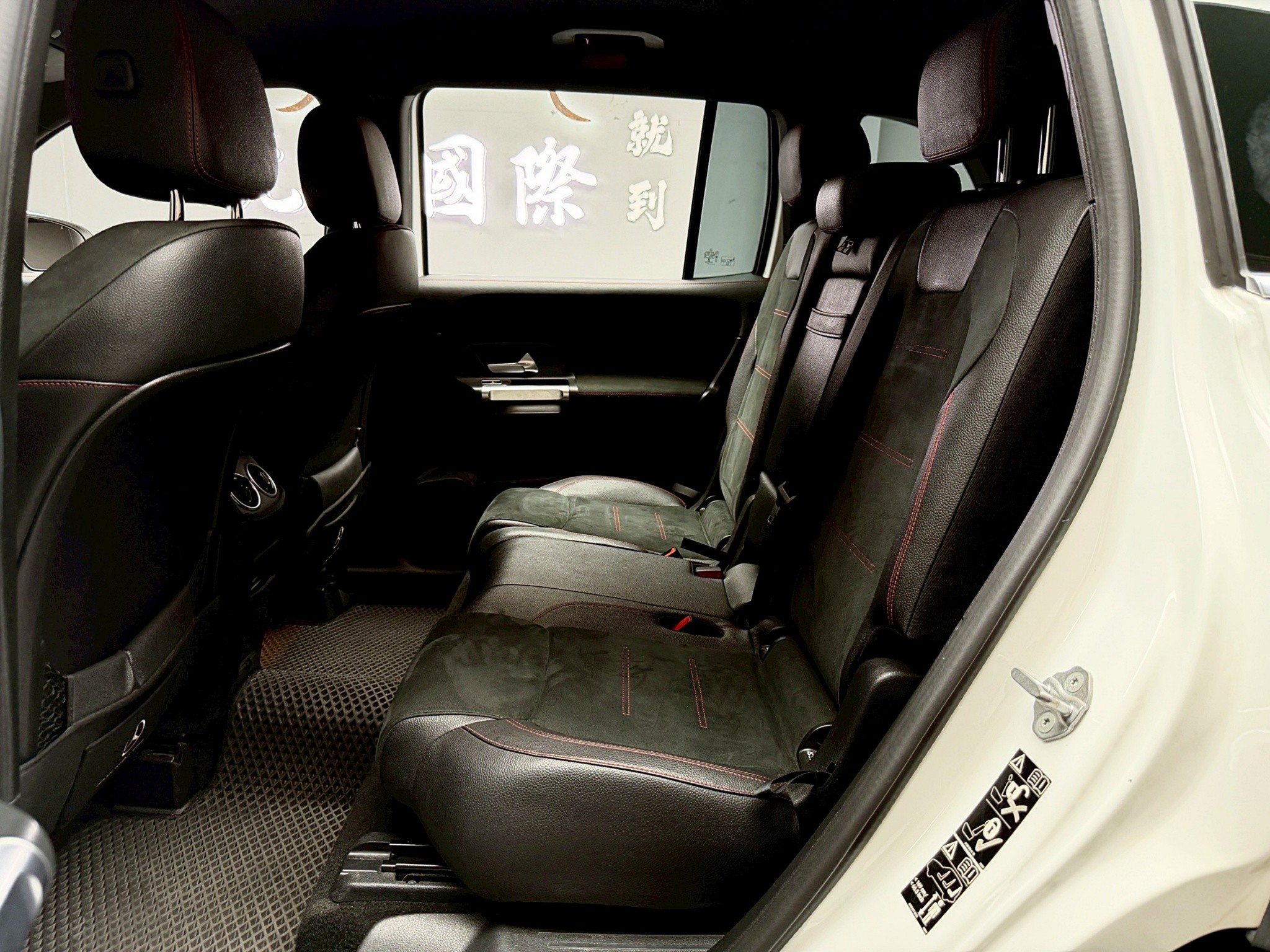 全台到府賞車 2021 Benz GLB200 七人座 X247型『小李經理』元禾國際車業/中古車/促銷中  第8張相片