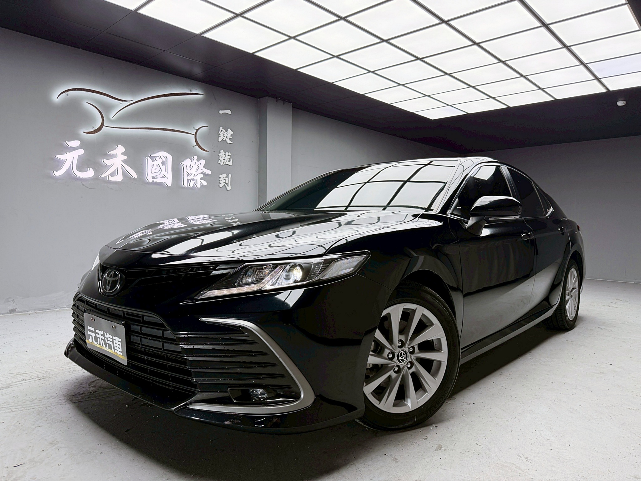 全台到府賞車 2021 Toyota Camry 豪華版『小李經理』元禾國際車業/中古車/促銷中  第1張相片