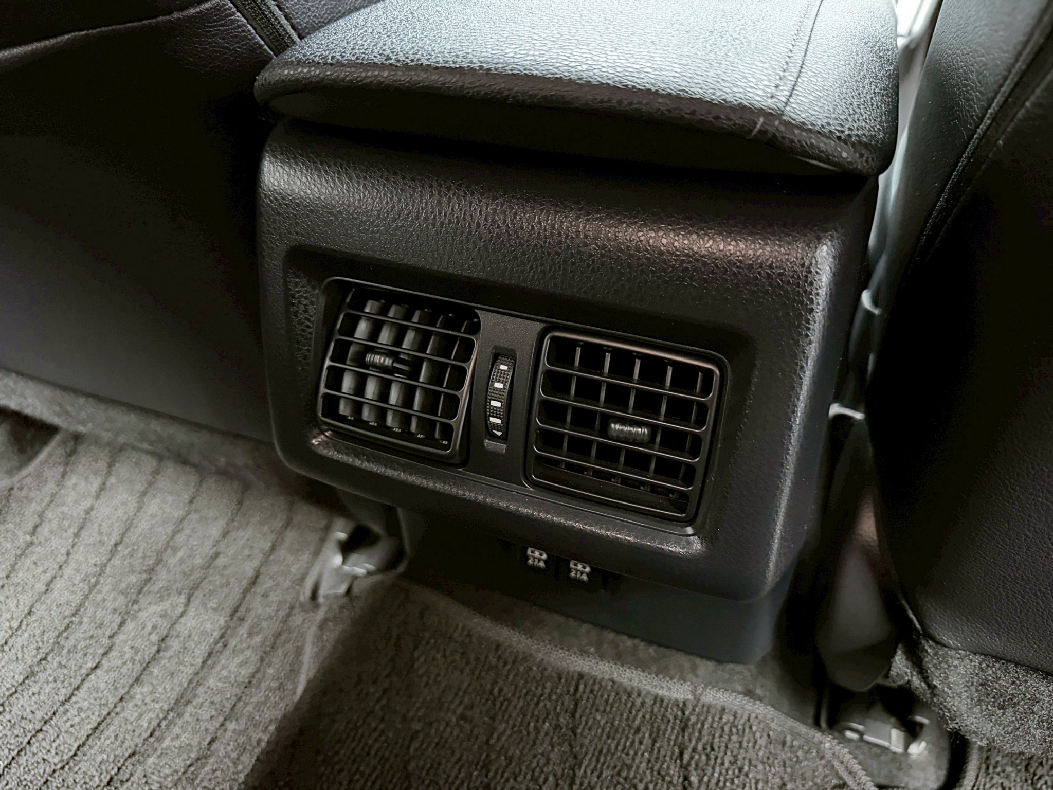 全台到府賞車 2021 Toyota Camry 豪華版『小李經理』元禾國際車業/中古車/促銷中  第10張相片