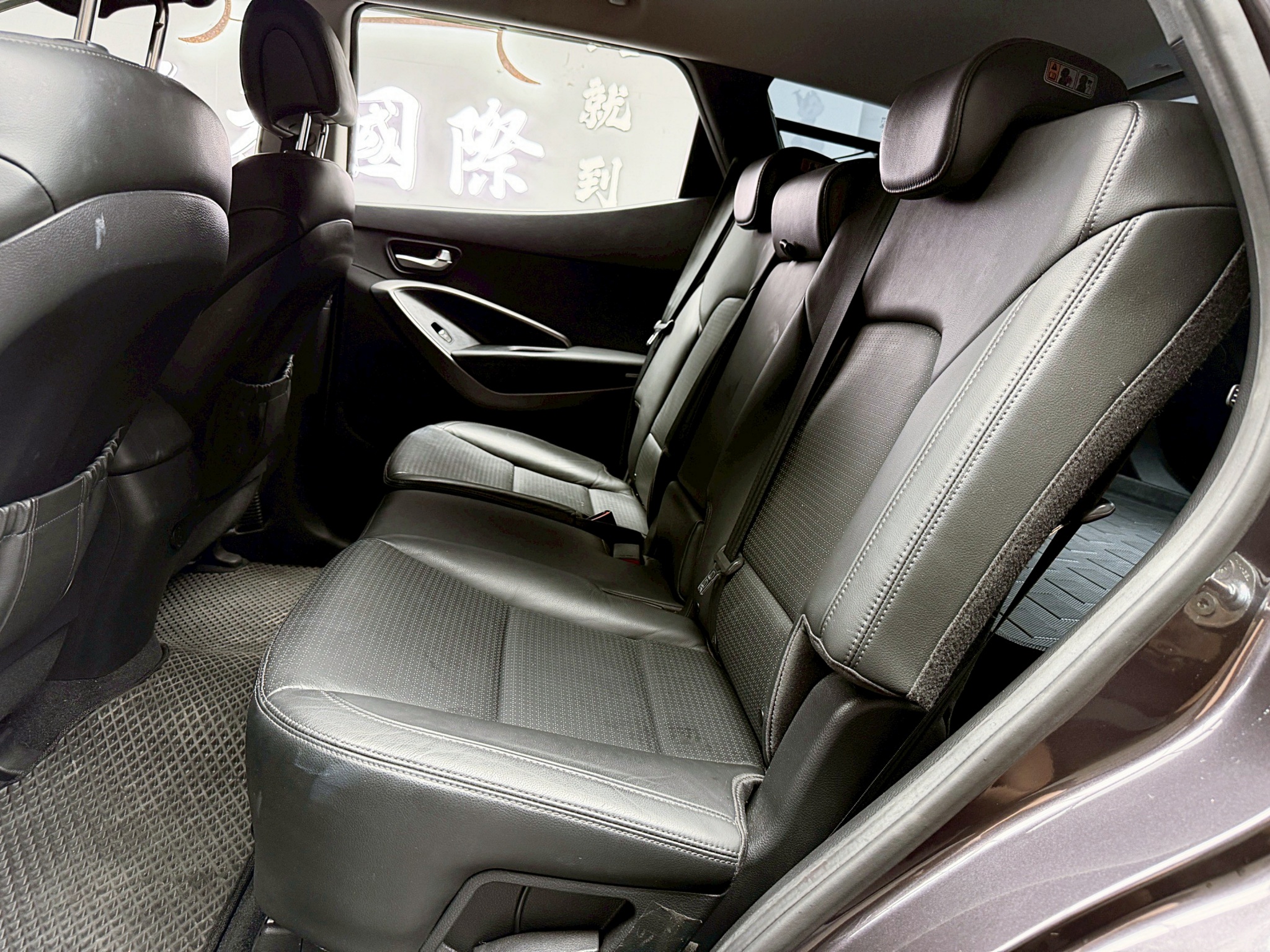 全台到府賞車 2014 Hyundai SantaFe 七人座貴族款『小李經理』元禾國際車業/中古車/促銷中  第12張相片