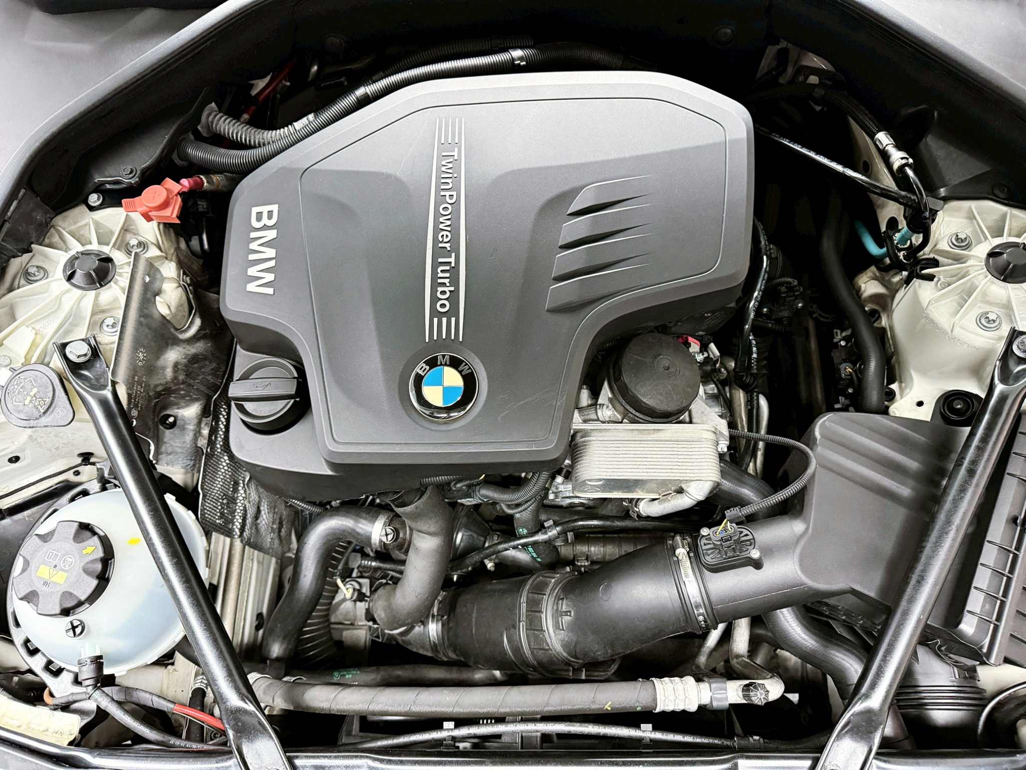 全台到府賞車 2016 BMW 520i Sedan F10型『小李經理』元禾國際車業/中古車/促銷中  第5張相片