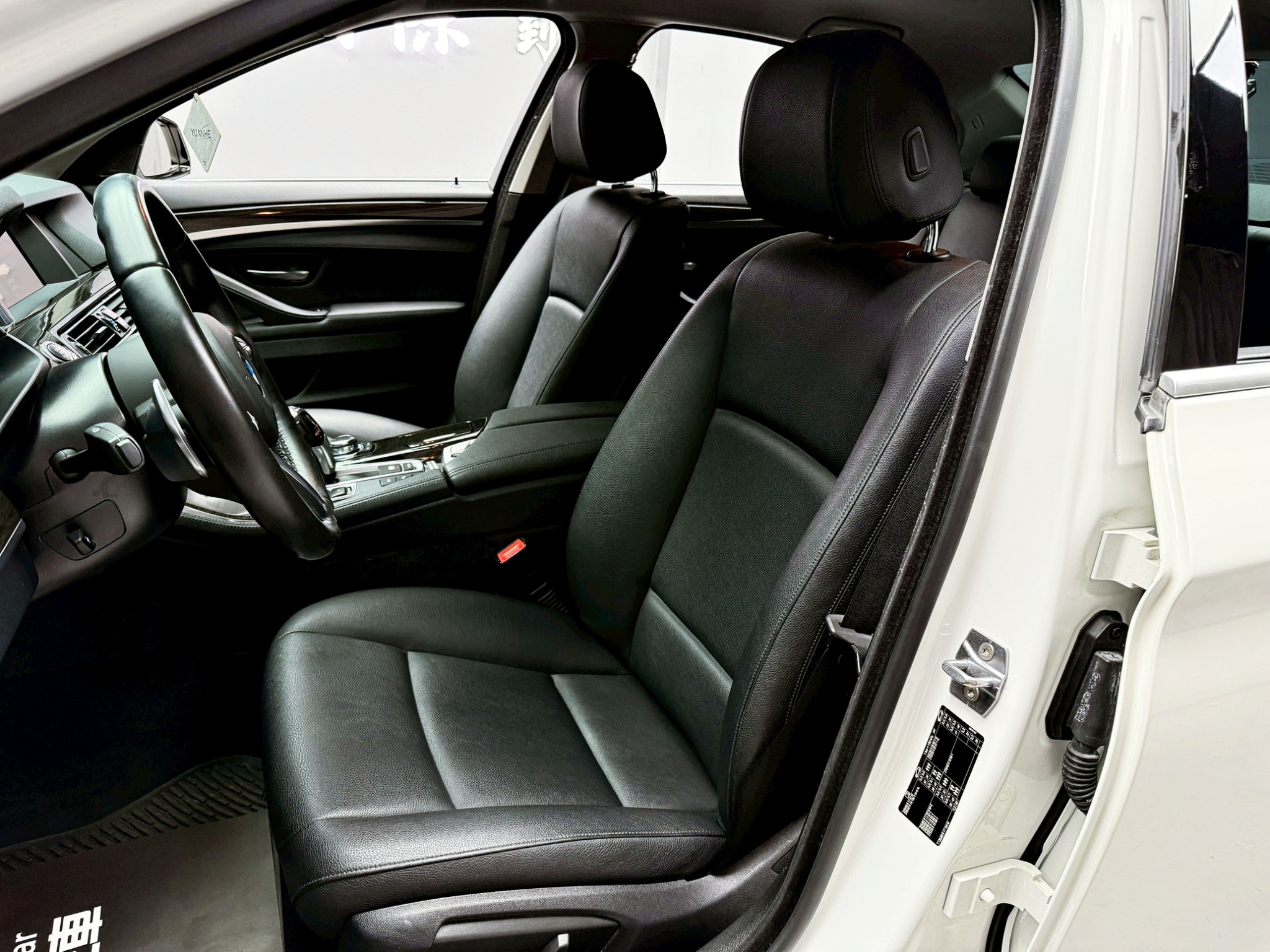 全台到府賞車 2016 BMW 520i Sedan F10型『小李經理』元禾國際車業/中古車/促銷中  第6張相片