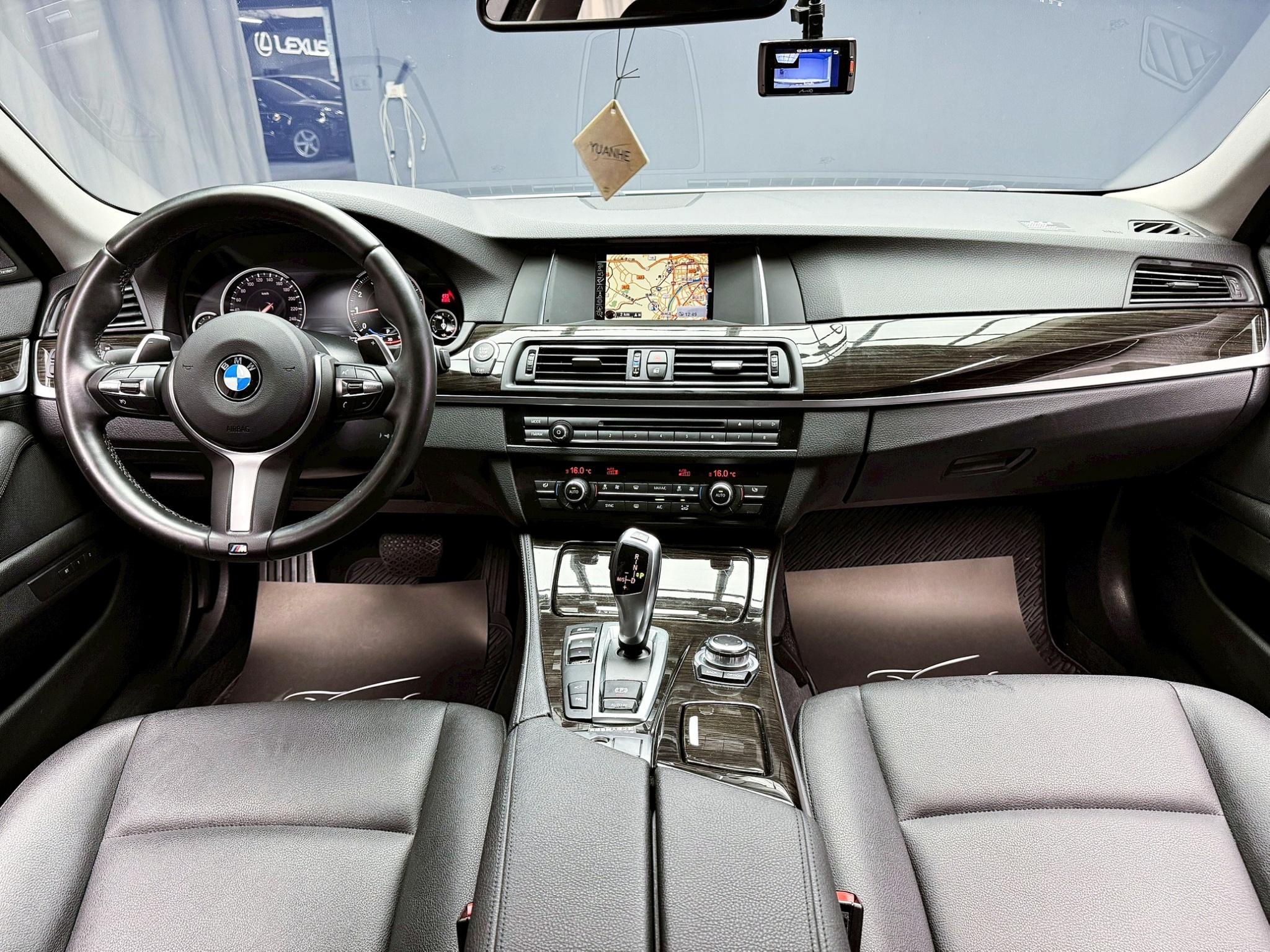 全台到府賞車 2016 BMW 520i Sedan F10型『小李經理』元禾國際車業/中古車/促銷中  第12張相片