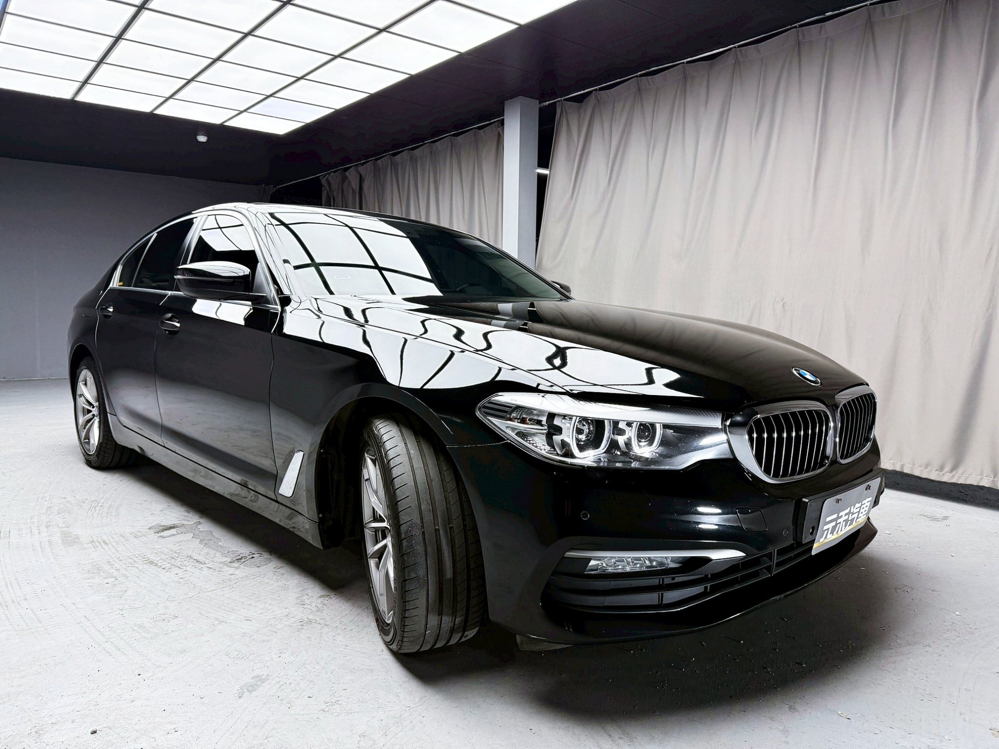 全台到府賞車 2017 BMW 530i Sedan G30型『小李經理』元禾國際車業/中古車/促銷中  第19張相片