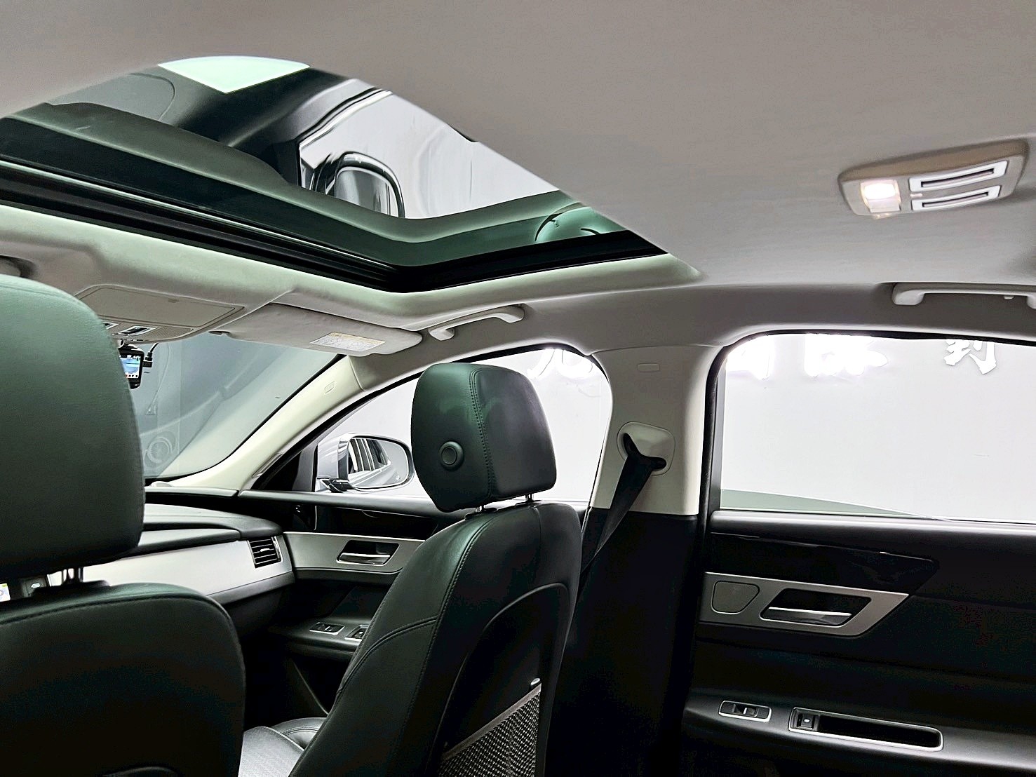 全台到府賞車 2017 Jaguar XF Prestige 20d『小李經理』元禾國際車業/中古車/促銷中  第13張相片