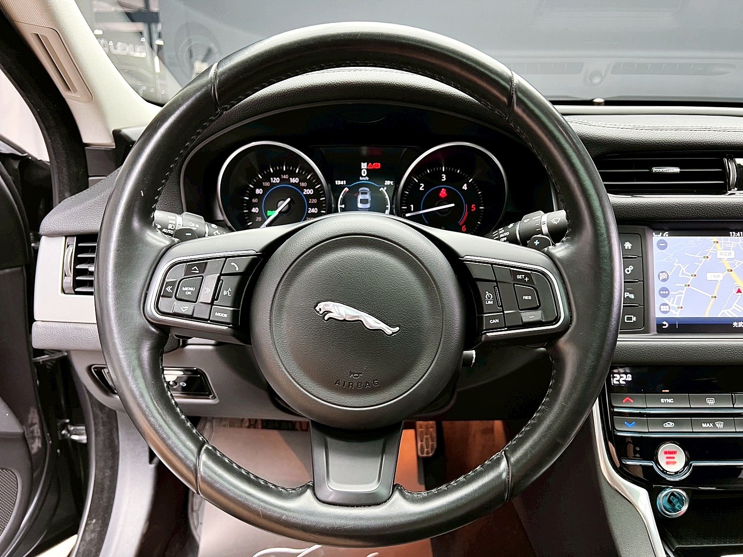 全台到府賞車 2017 Jaguar XF Prestige 20d『小李經理』元禾國際車業/中古車/促銷中  第18張相片