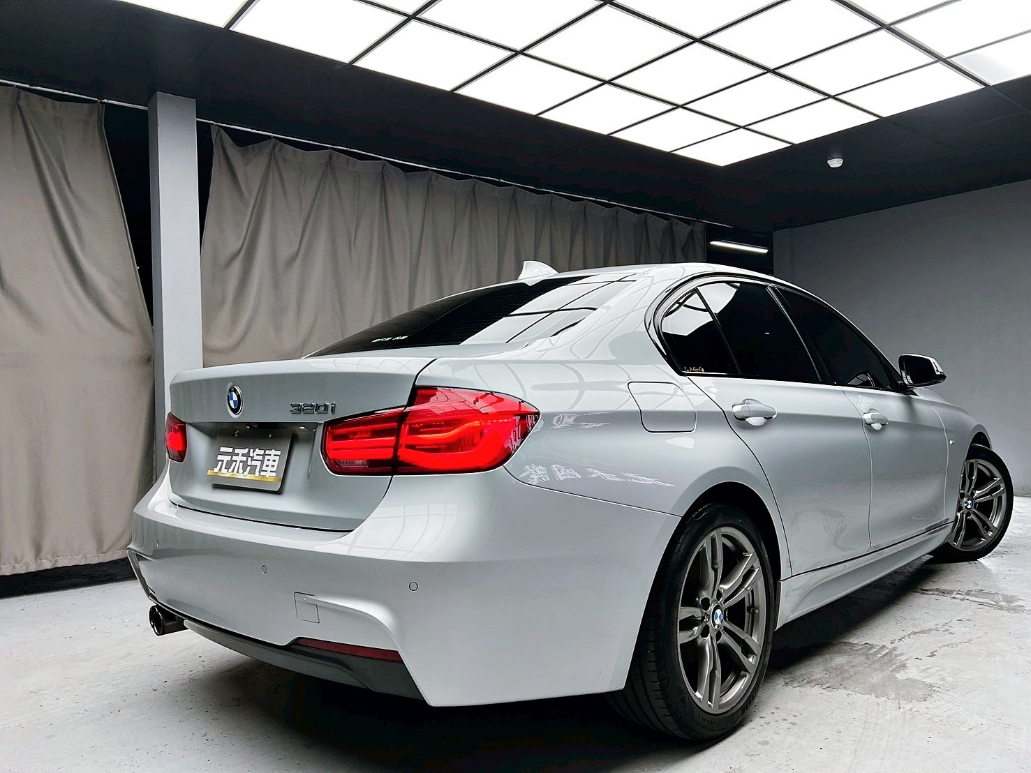 全台到府賞車 2017 BMW 320i Sedan M-Sport F30型『小李經理』元禾國際車業/中古車/促銷中  第20張相片