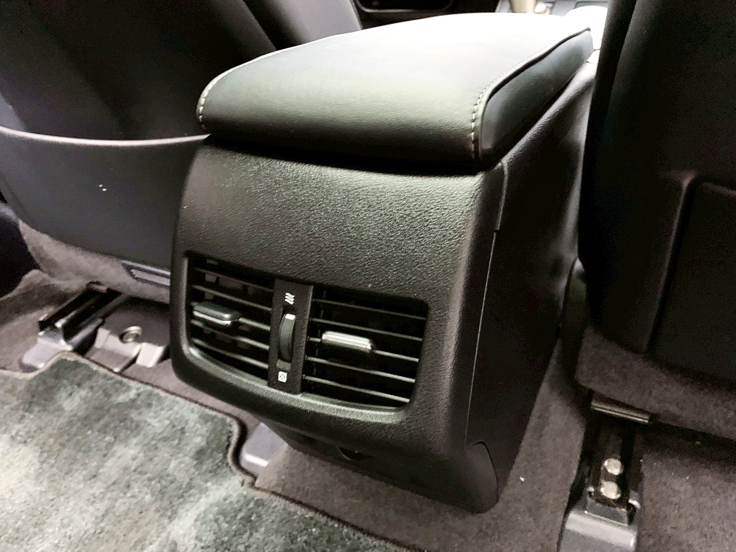 全台到府賞車 2015/16 Lexus ES200 旗艦版『小李經理』元禾國際車業/中古車/促銷中  第12張相片