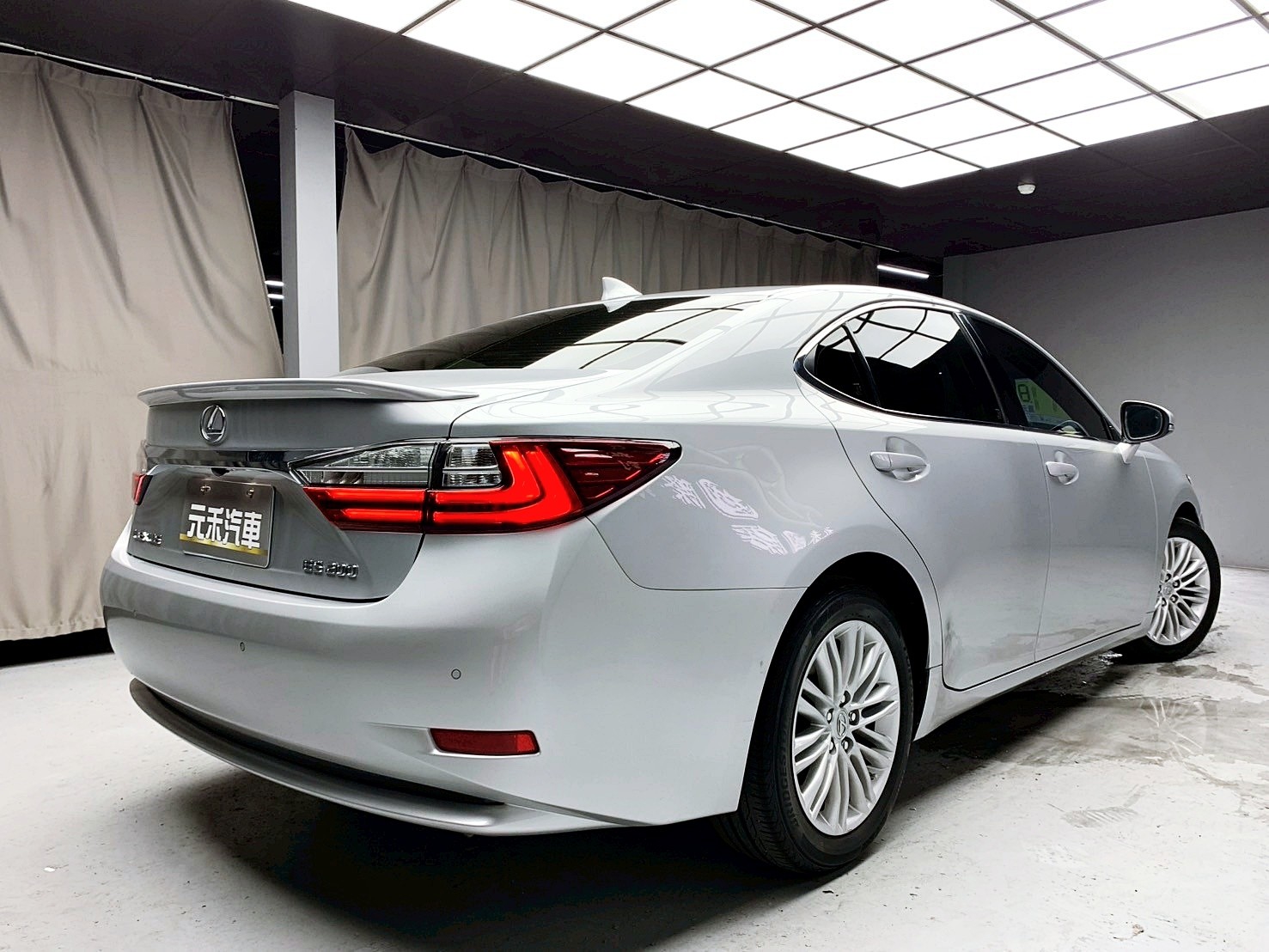 全台到府賞車 2015/16 Lexus ES200 旗艦版『小李經理』元禾國際車業/中古車/促銷中  第18張相片