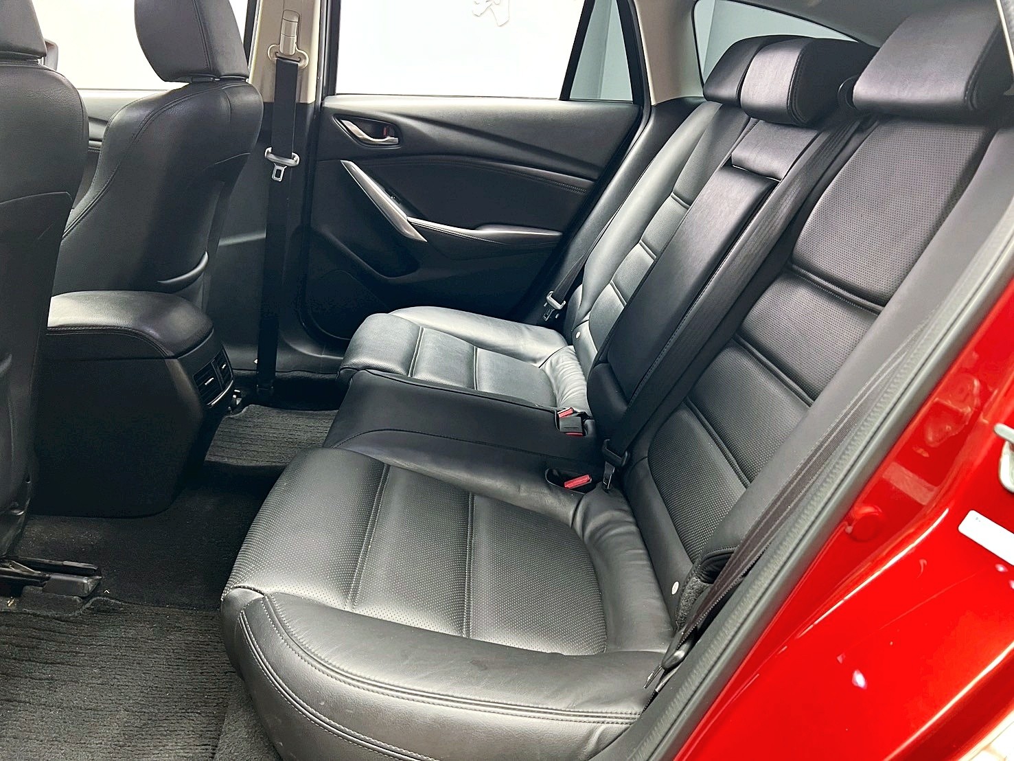 全台到府賞車 2016/17 Mazda6 Wagon SKY-D 頂級型『小李經理』元禾國際車業/中古車/促銷中  第13張相片