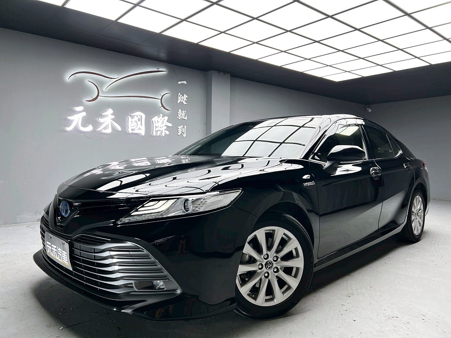 全台到府賞車 2019/20 Toyota Camry Hybrid 尊爵版(多元計程車改)『小李經理』元禾國際車業/中古車/促銷中  第1張相片
