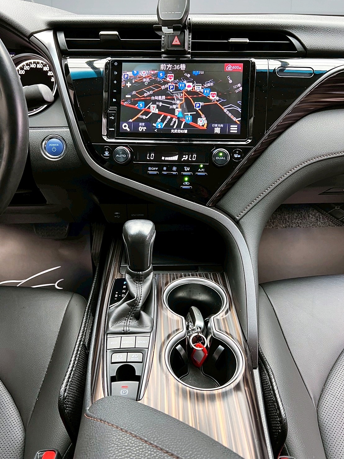 全台到府賞車 2019/20 Toyota Camry Hybrid 尊爵版(多元計程車改)『小李經理』元禾國際車業/中古車/促銷中  第9張相片