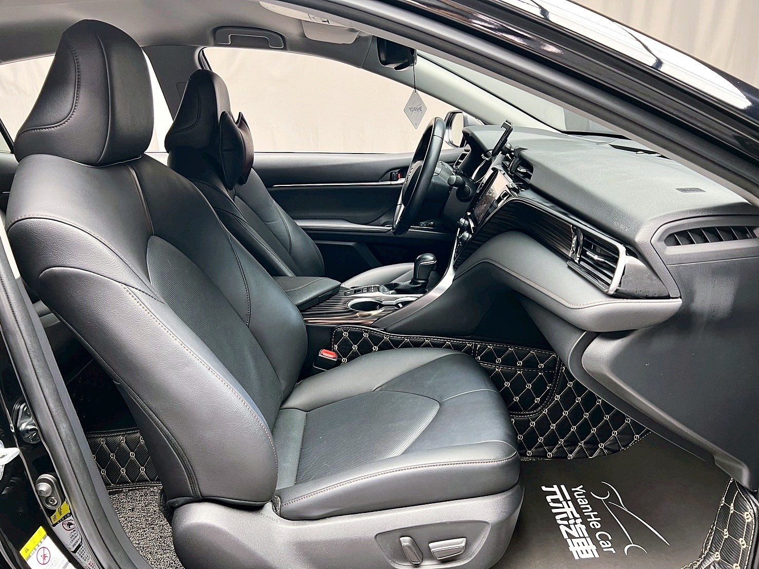全台到府賞車 2019/20 Toyota Camry Hybrid 尊爵版(多元計程車改)『小李經理』元禾國際車業/中古車/促銷中  第11張相片