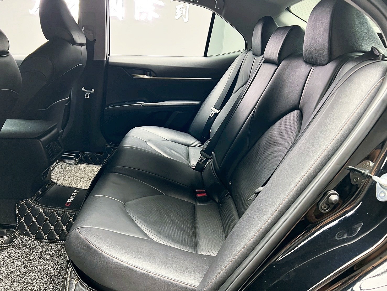 全台到府賞車 2019/20 Toyota Camry Hybrid 尊爵版(多元計程車改)『小李經理』元禾國際車業/中古車/促銷中  第14張相片