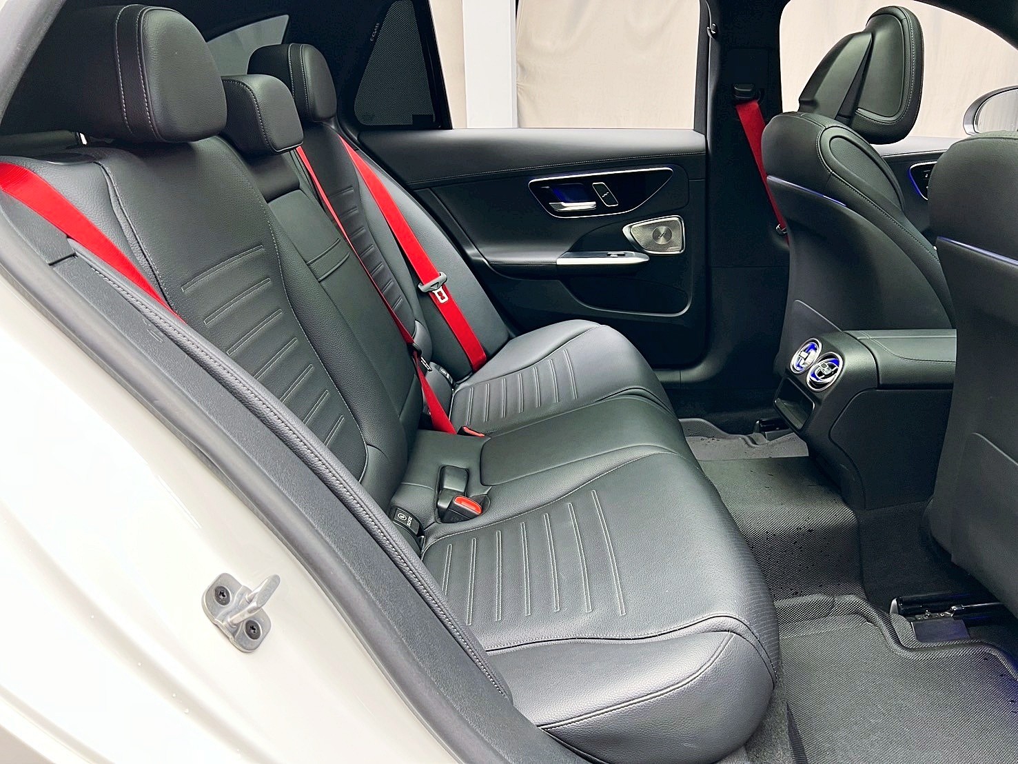 全台到府賞車 2023/24 Benz C300 Estate 運動版 S206型『小李經理』元禾國際車業/中古車/促銷中  第12張相片