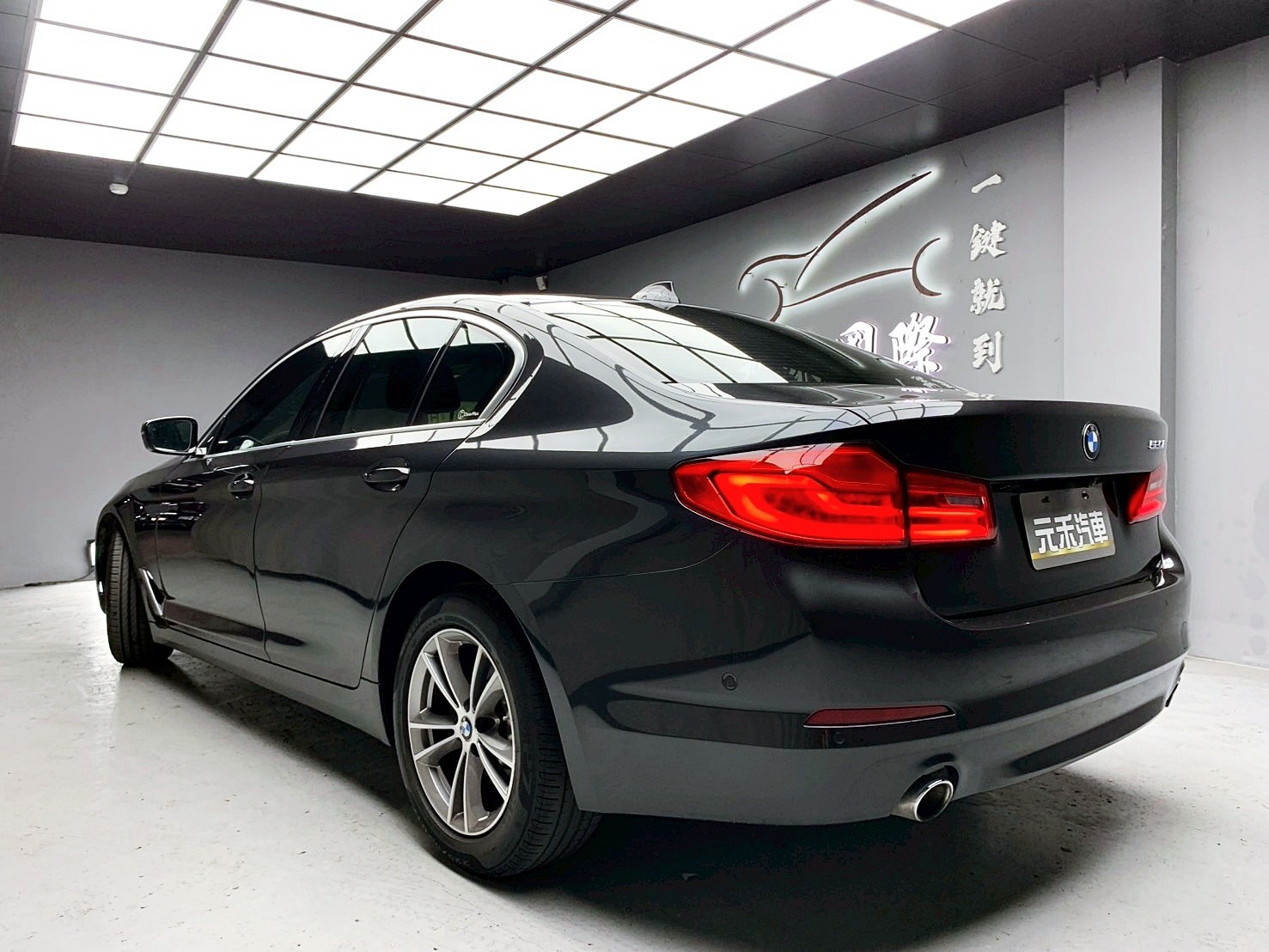 全台到府賞車 2019 BMW 520i Sedan 極智版 G30型『小李經理』元禾國際車業/中古車/促銷中  第3張相片