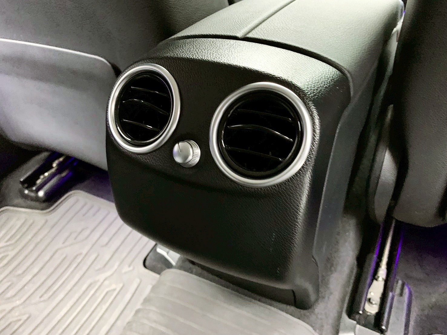 全台到府賞車 2020 Benz GLC200 X253型『小李經理』元禾國際車業/中古車/促銷中  第12張相片