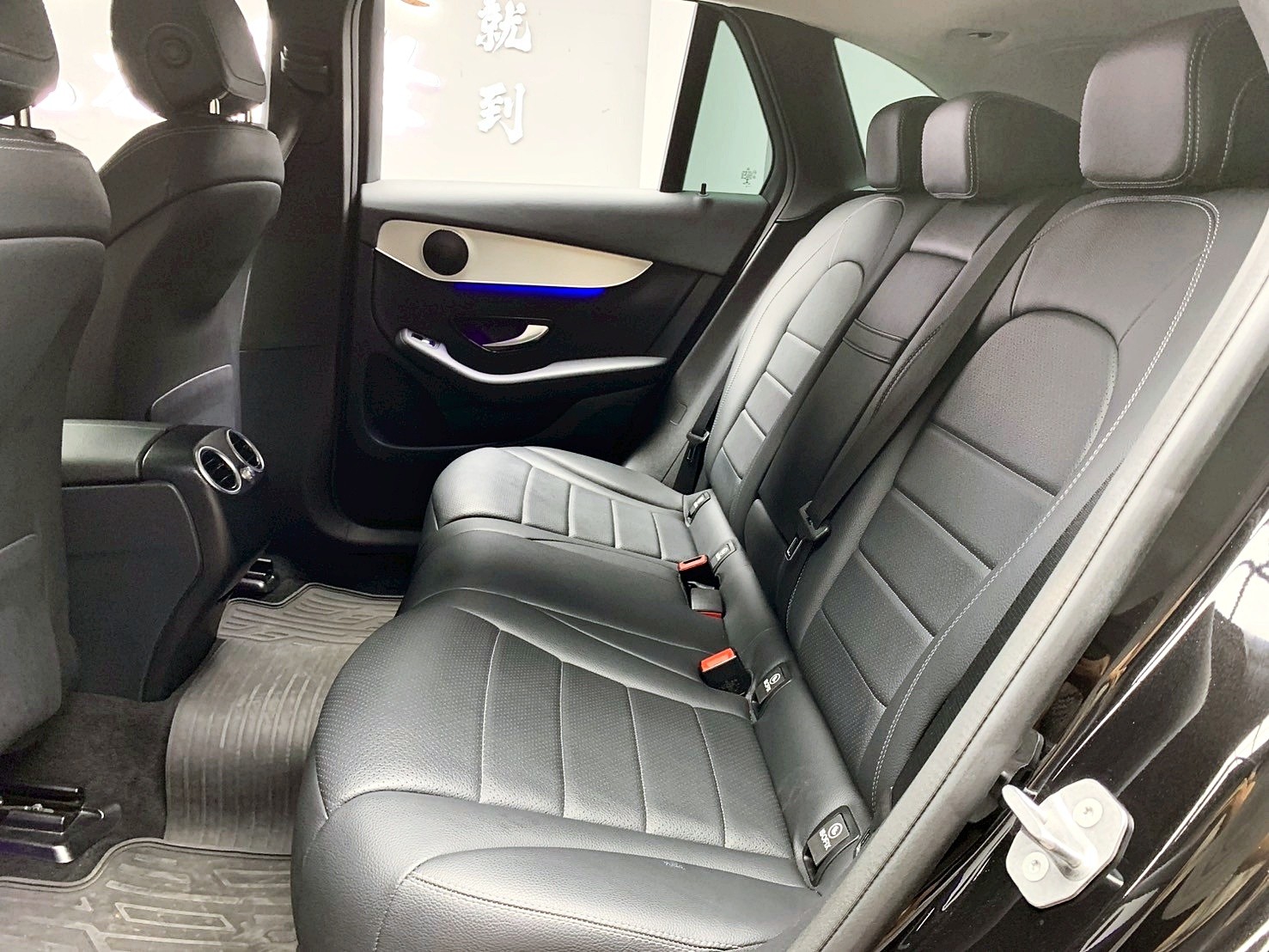 全台到府賞車 2020 Benz GLC200 X253型『小李經理』元禾國際車業/中古車/促銷中  第14張相片