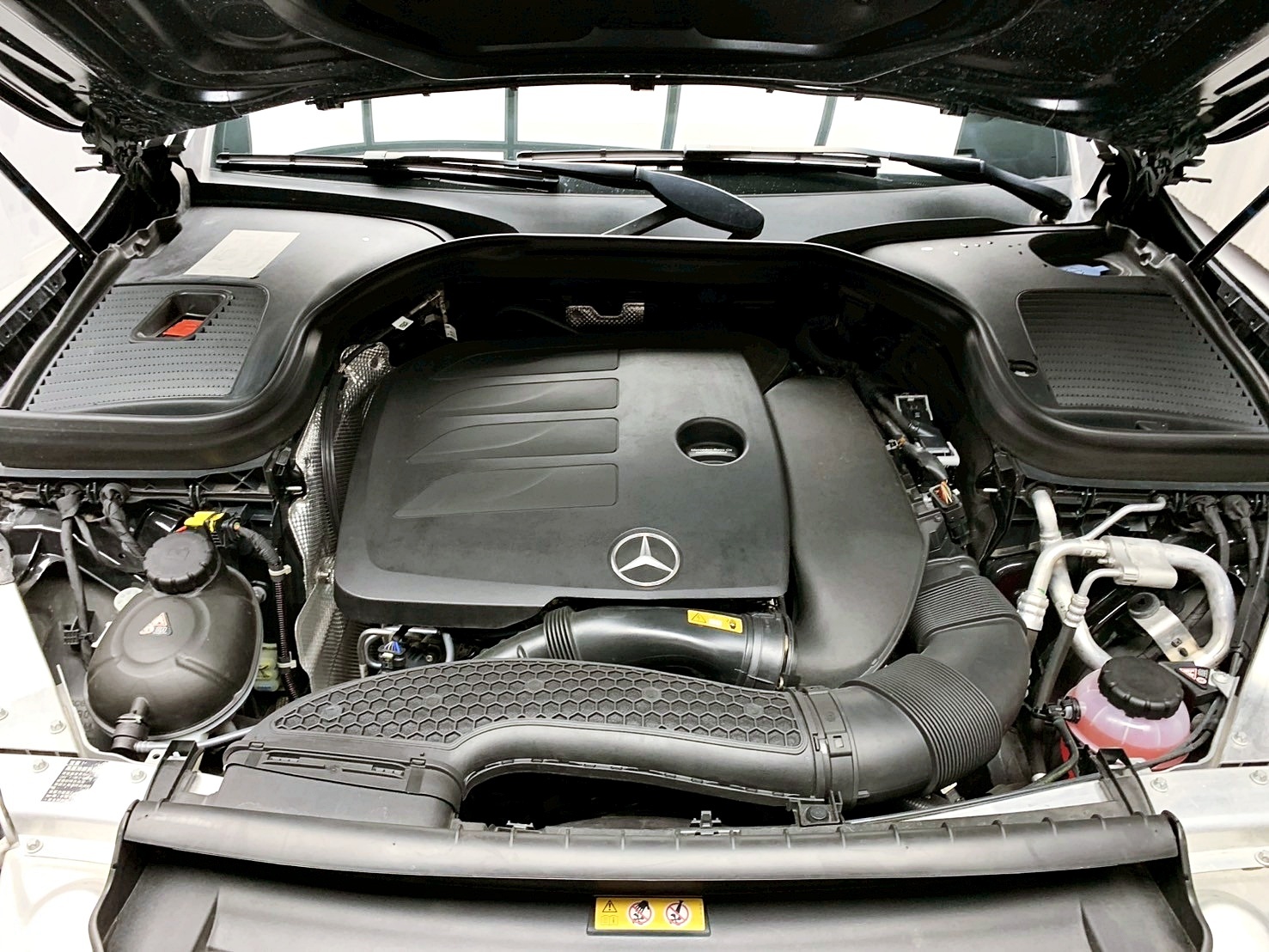 全台到府賞車 2020 Benz GLC200 X253型『小李經理』元禾國際車業/中古車/促銷中  第16張相片