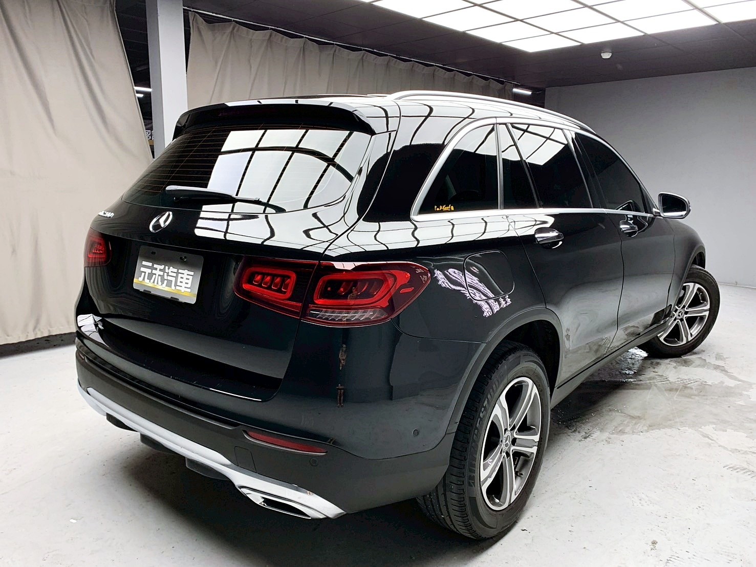 全台到府賞車 2020 Benz GLC200 X253型『小李經理』元禾國際車業/中古車/促銷中  第18張相片