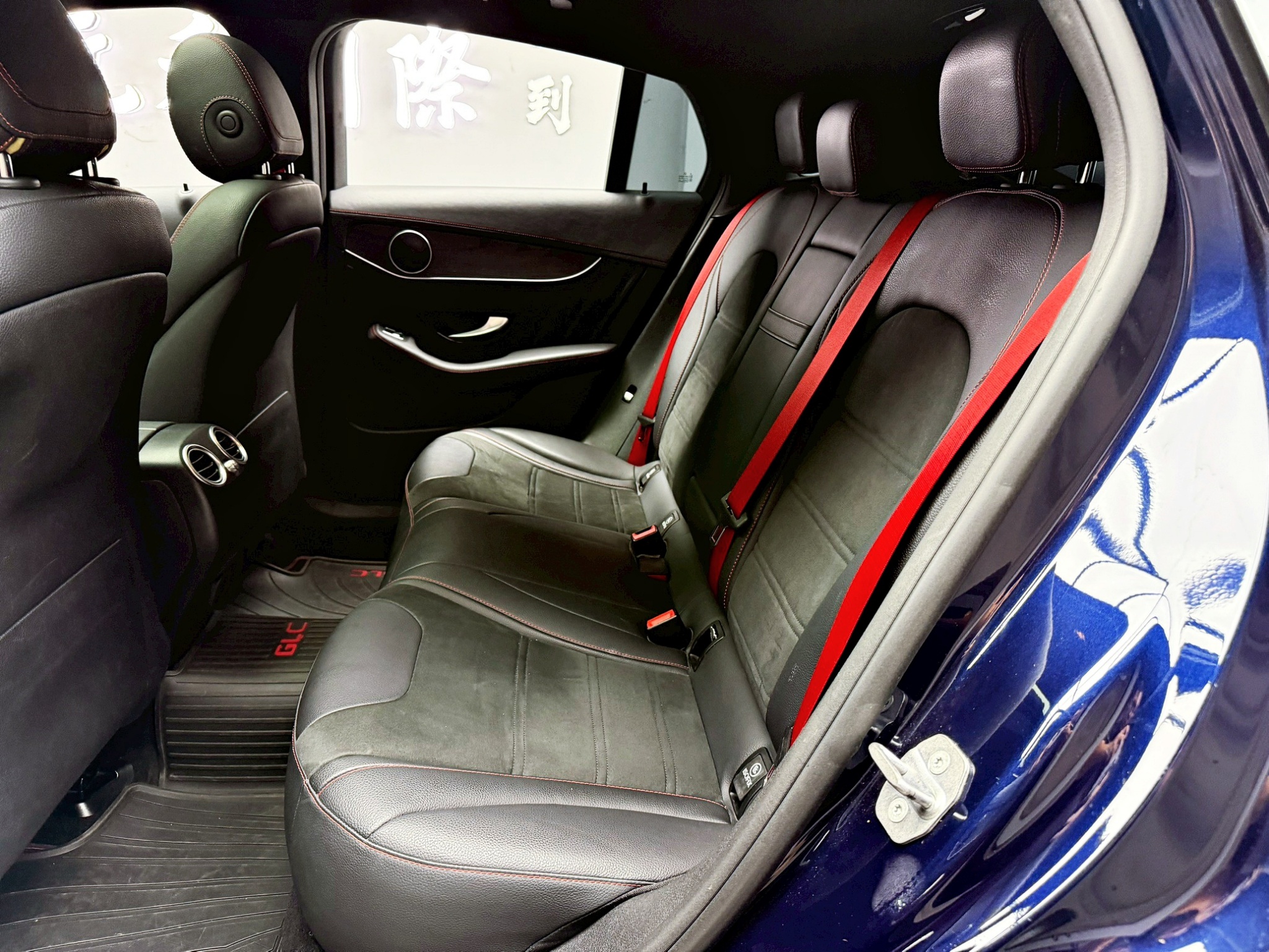 全台到府賞車 2018 Benz GLC43 Coupe AMG 4MATIC X253型『小李經理』元禾國際車業/中古車/促銷中  第13張相片