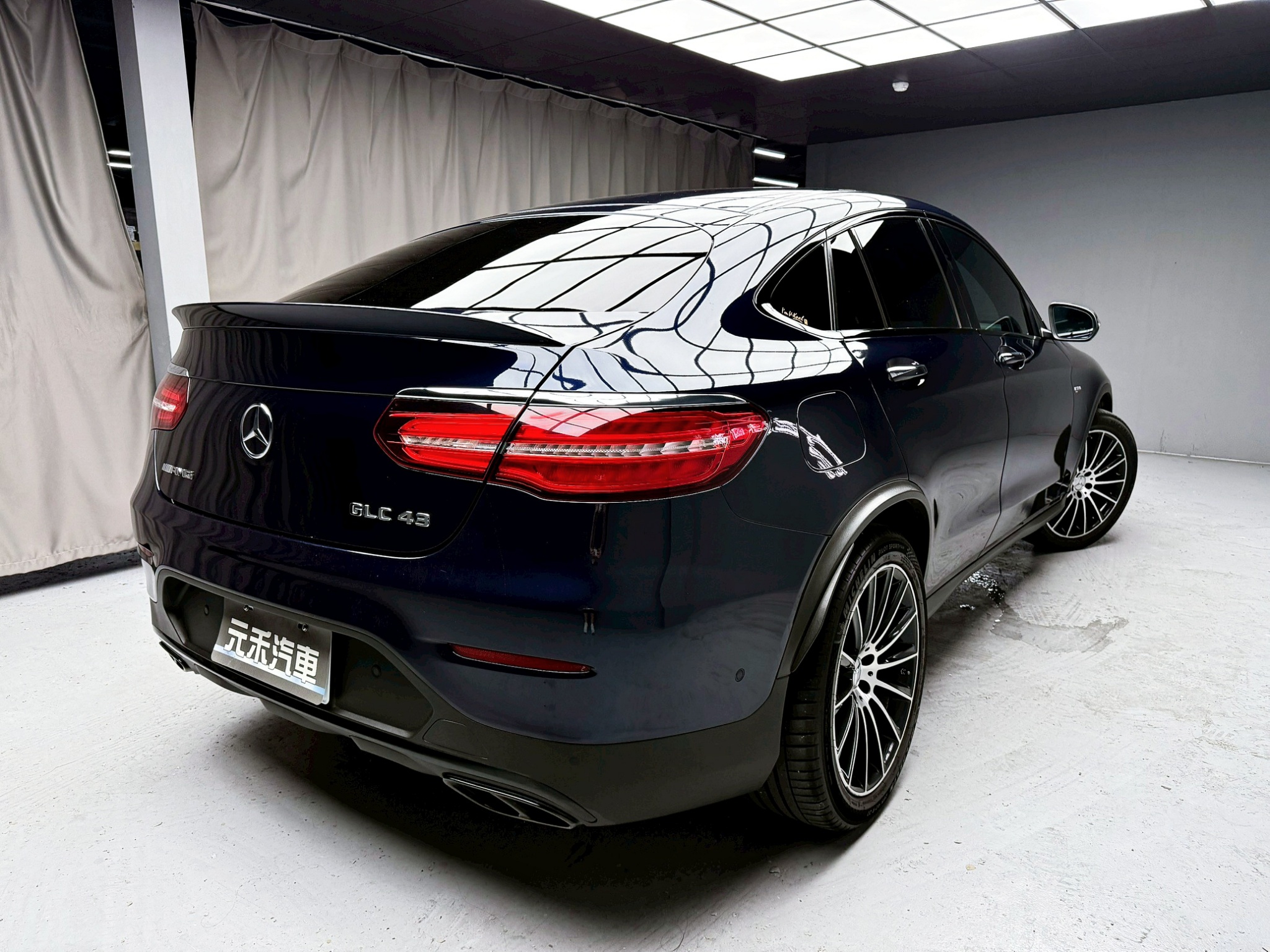 全台到府賞車 2018 Benz GLC43 Coupe AMG 4MATIC X253型『小李經理』元禾國際車業/中古車/促銷中  第18張相片