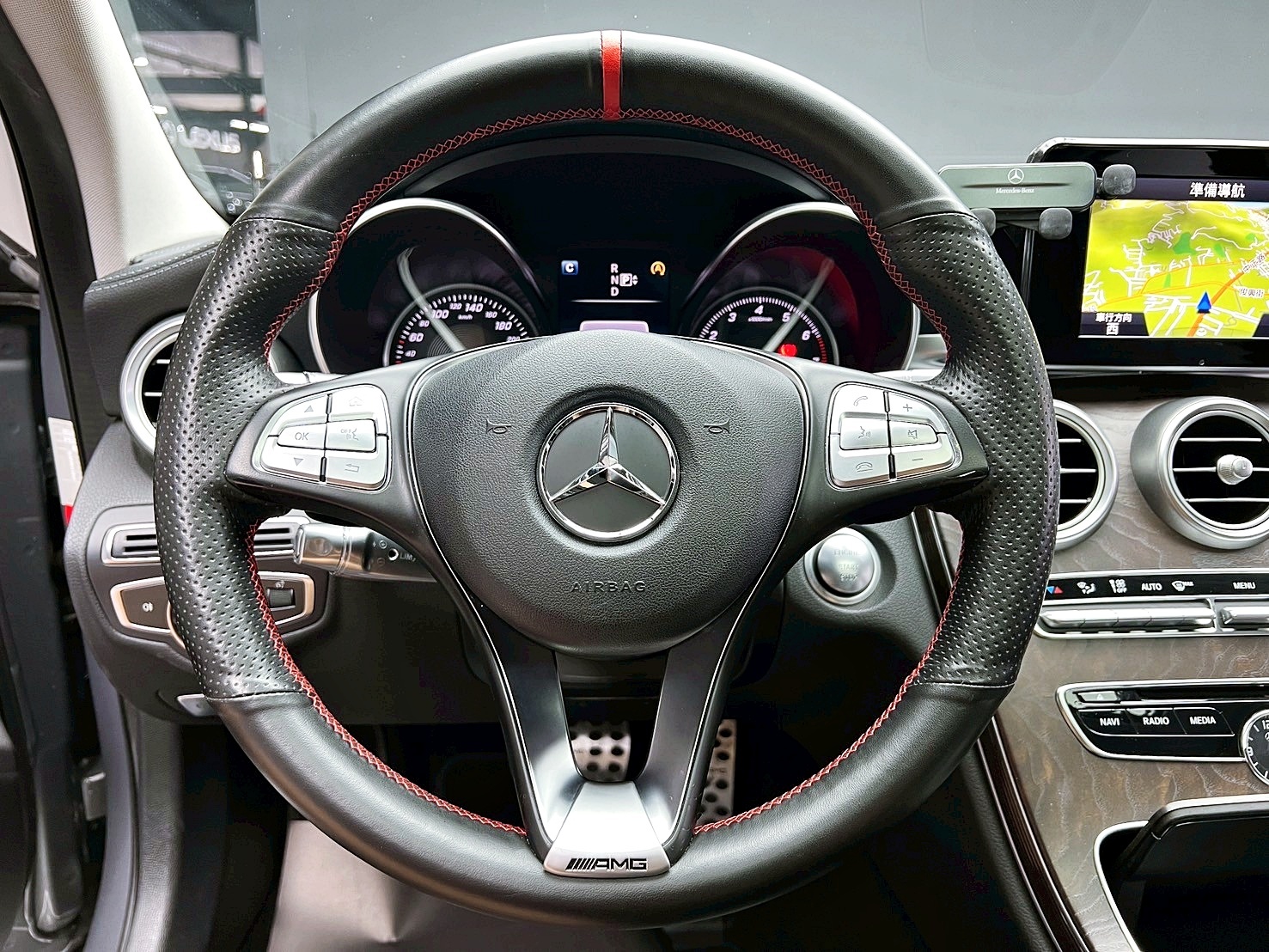 全台到府賞車 2015 Benz C200 Sedan Exclusive W205型『小李經理』元禾國際車業/中古車/促銷中  第7張相片