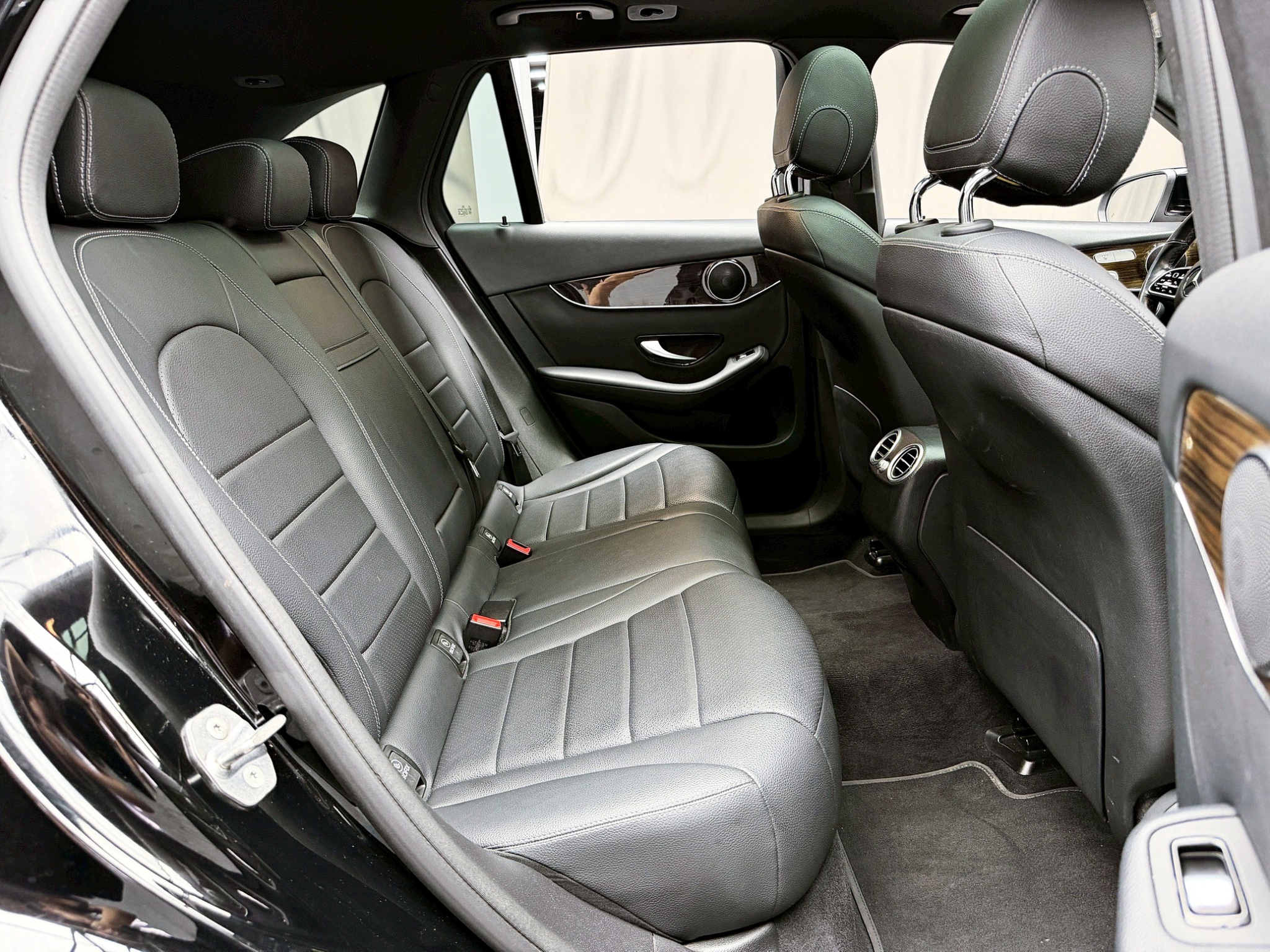 全台到府賞車 2019/20 Benz GLC300 4MATIC X253型『小李經理』元禾國際車業/中古車/促銷中  第12張相片