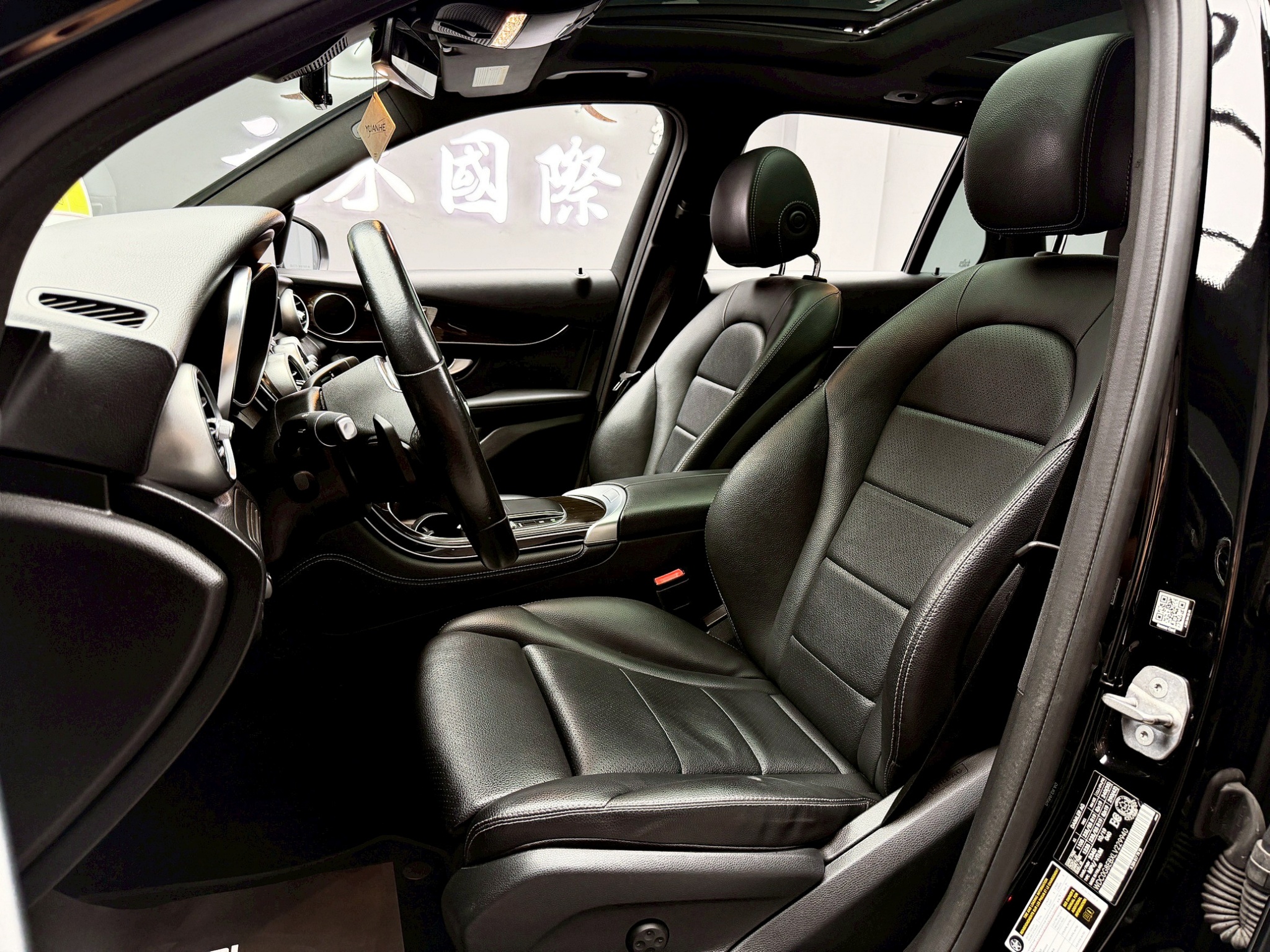 全台到府賞車 2019/20 Benz GLC300 4MATIC X253型『小李經理』元禾國際車業/中古車/促銷中  第15張相片