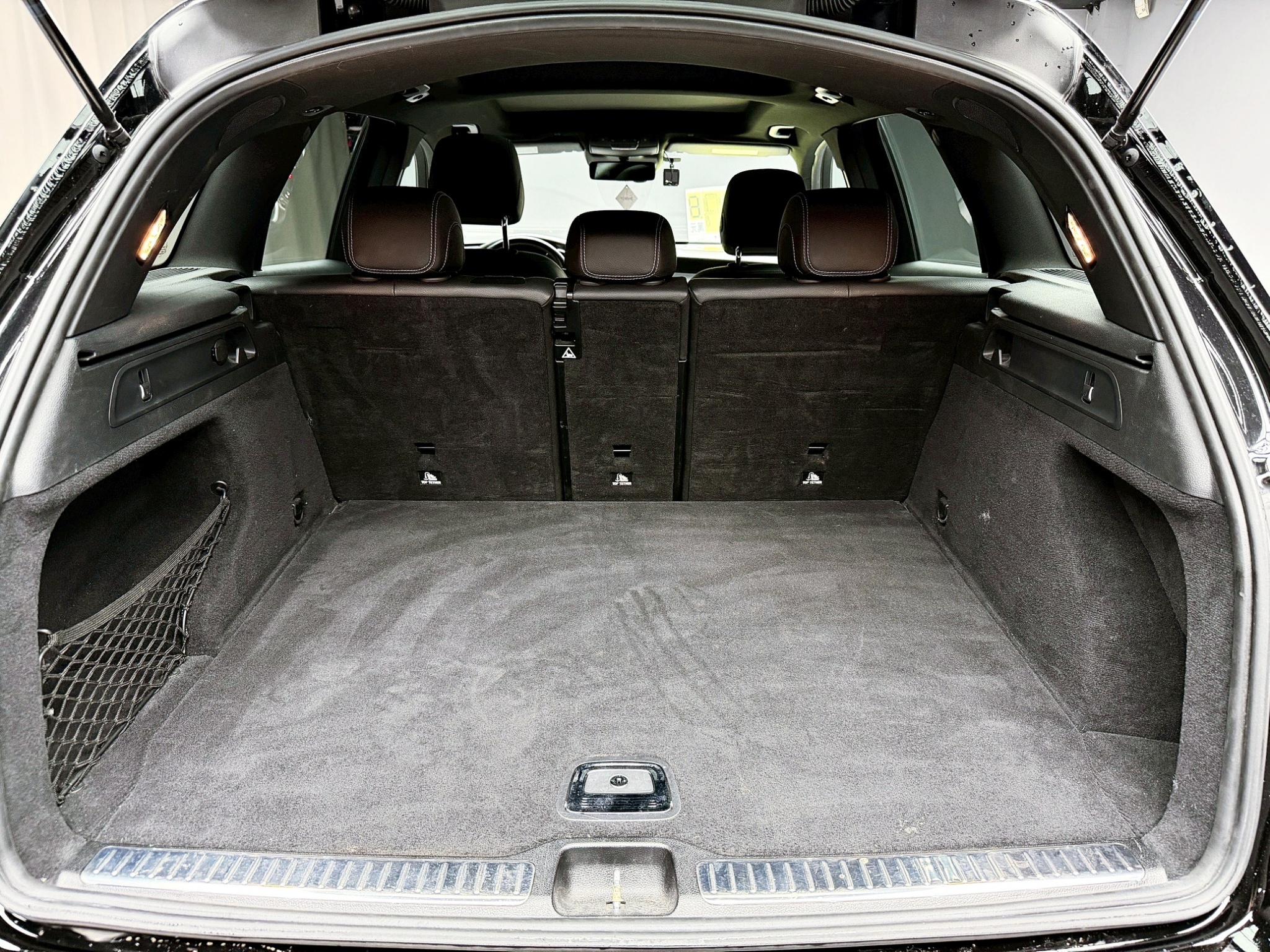 全台到府賞車 2019/20 Benz GLC300 4MATIC X253型『小李經理』元禾國際車業/中古車/促銷中  第17張相片